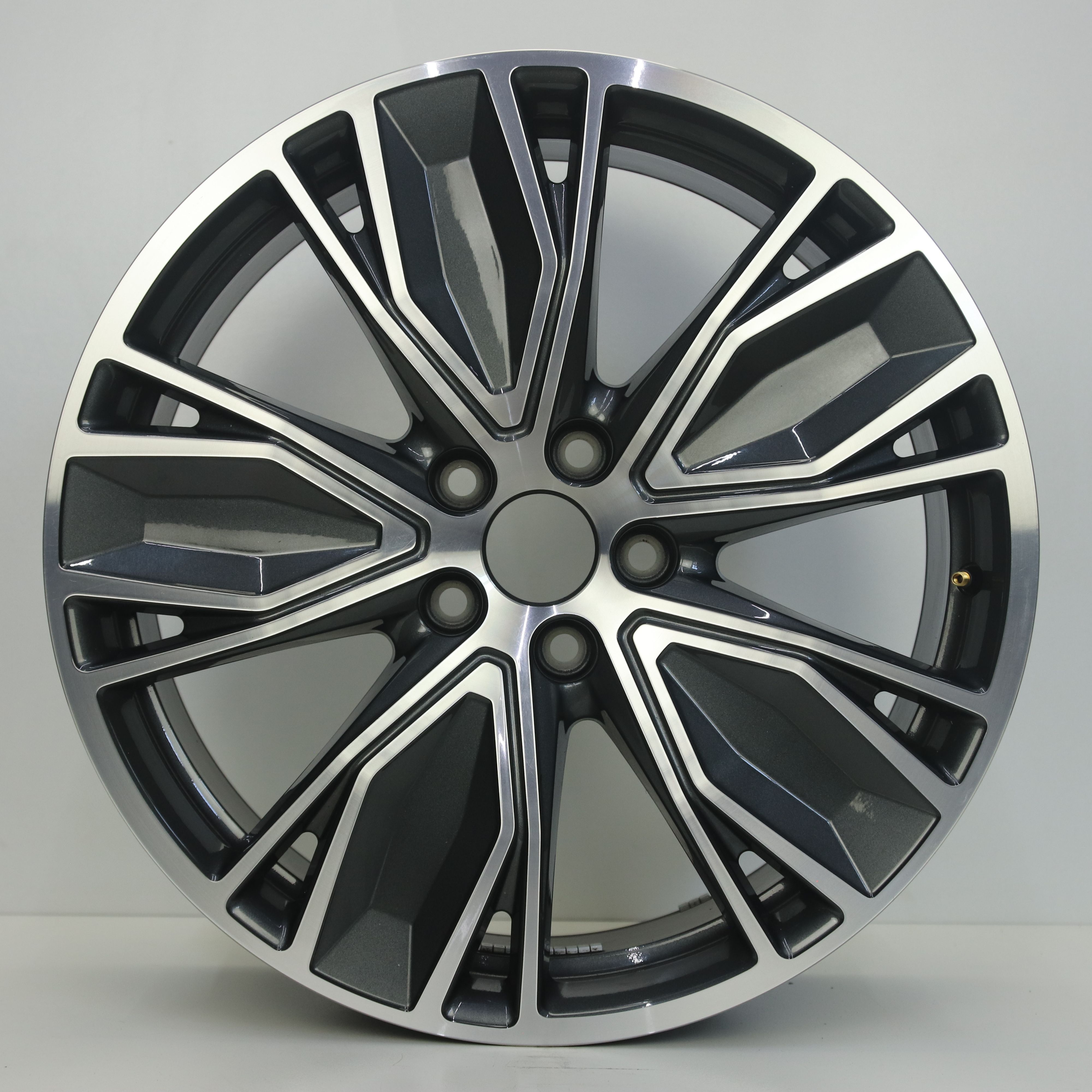 OS1008309 Originele 19 inch lichtmetalen Audi A5 velgen 8.00X19 5X112 ET44.0 NB66.60 Antraciet Gepolijst