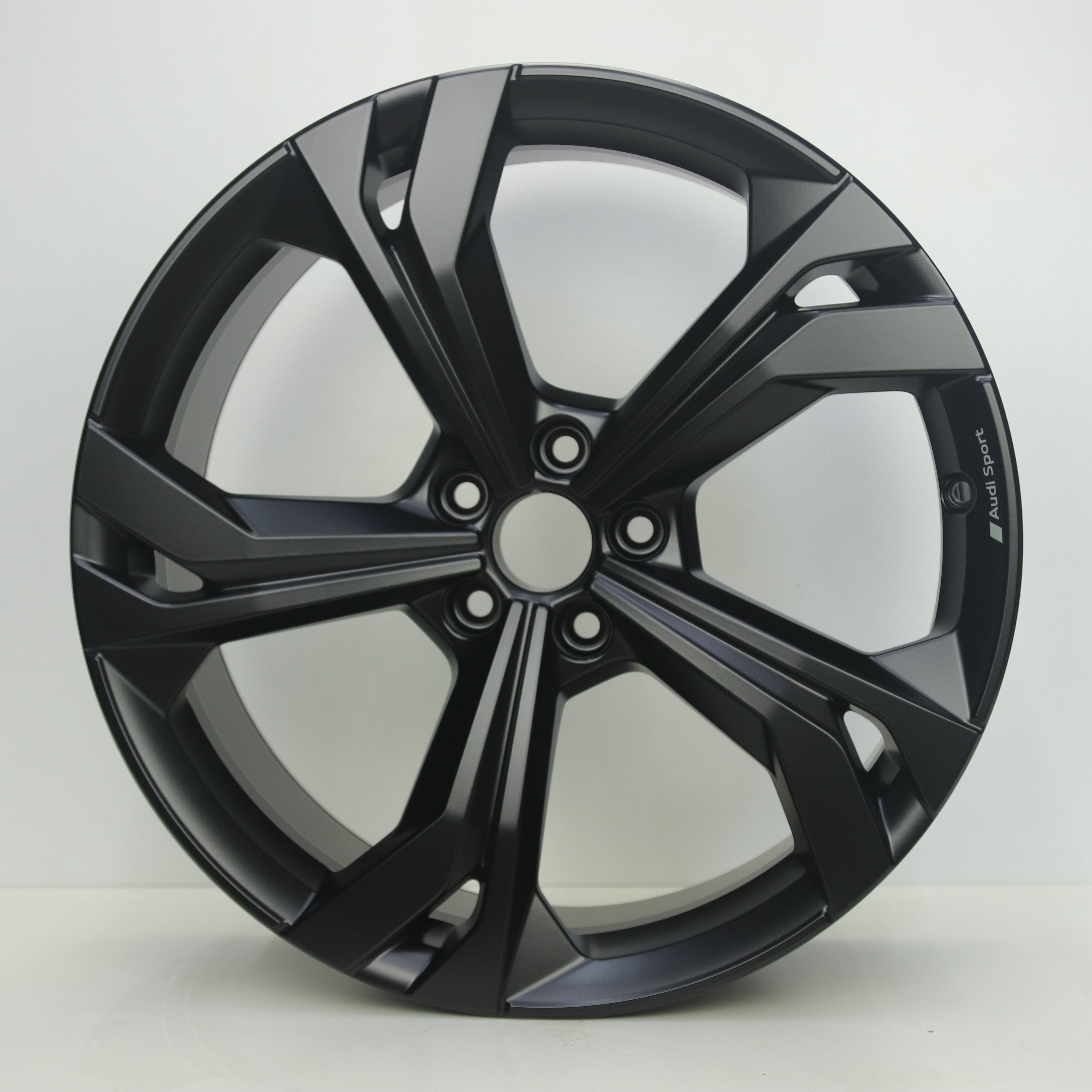 OS1008028 Originele 20 inch lichtmetalen Audi Q3 velgen 8.50X20 5X112 ET38.0 NB57.10 Zwart