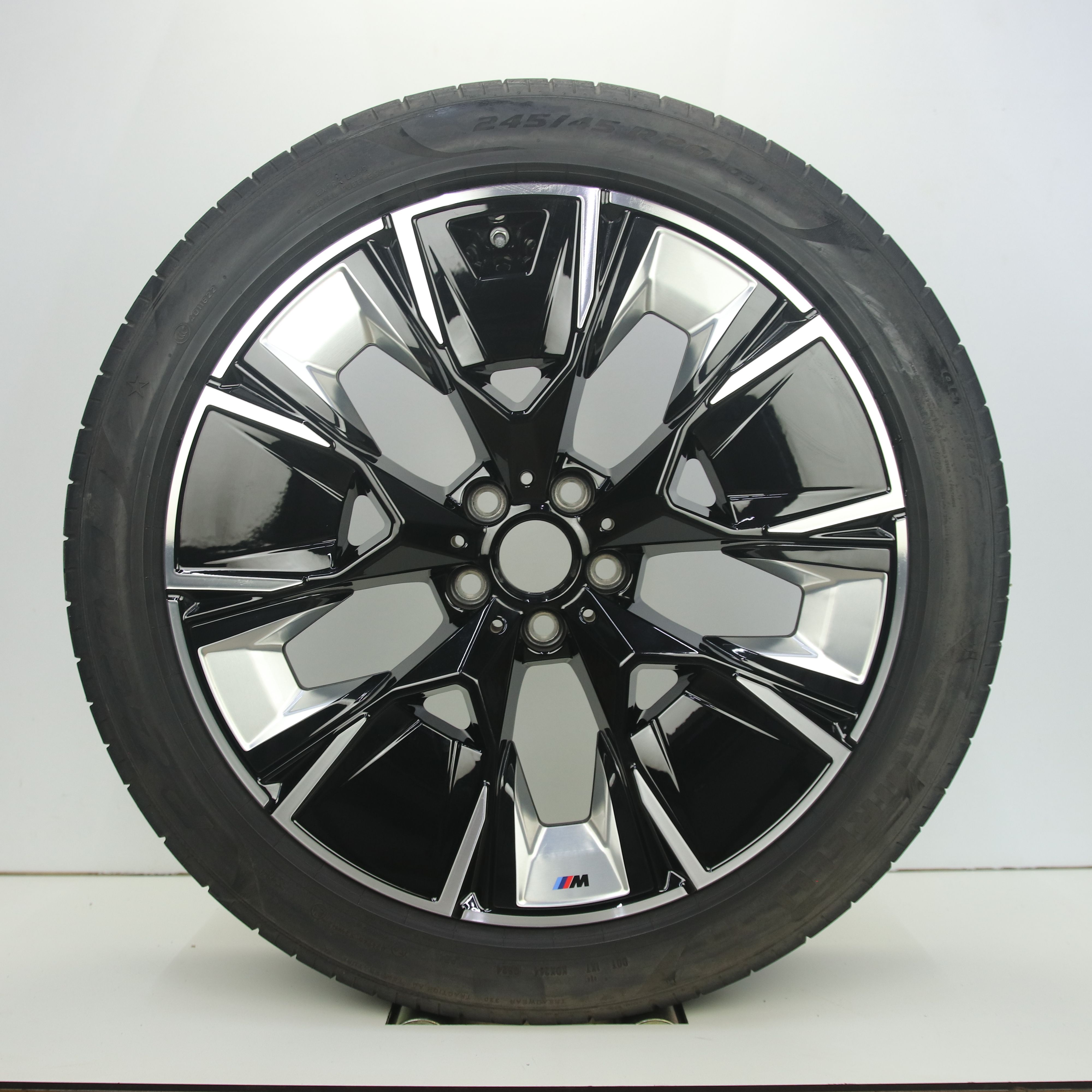 OS1008169 Originele 20 inch lichtmetalen BMW iX3 styling 890M velgen 8.00X20 5X112 ET26.0 NB66.60 Zwart gepolijst
