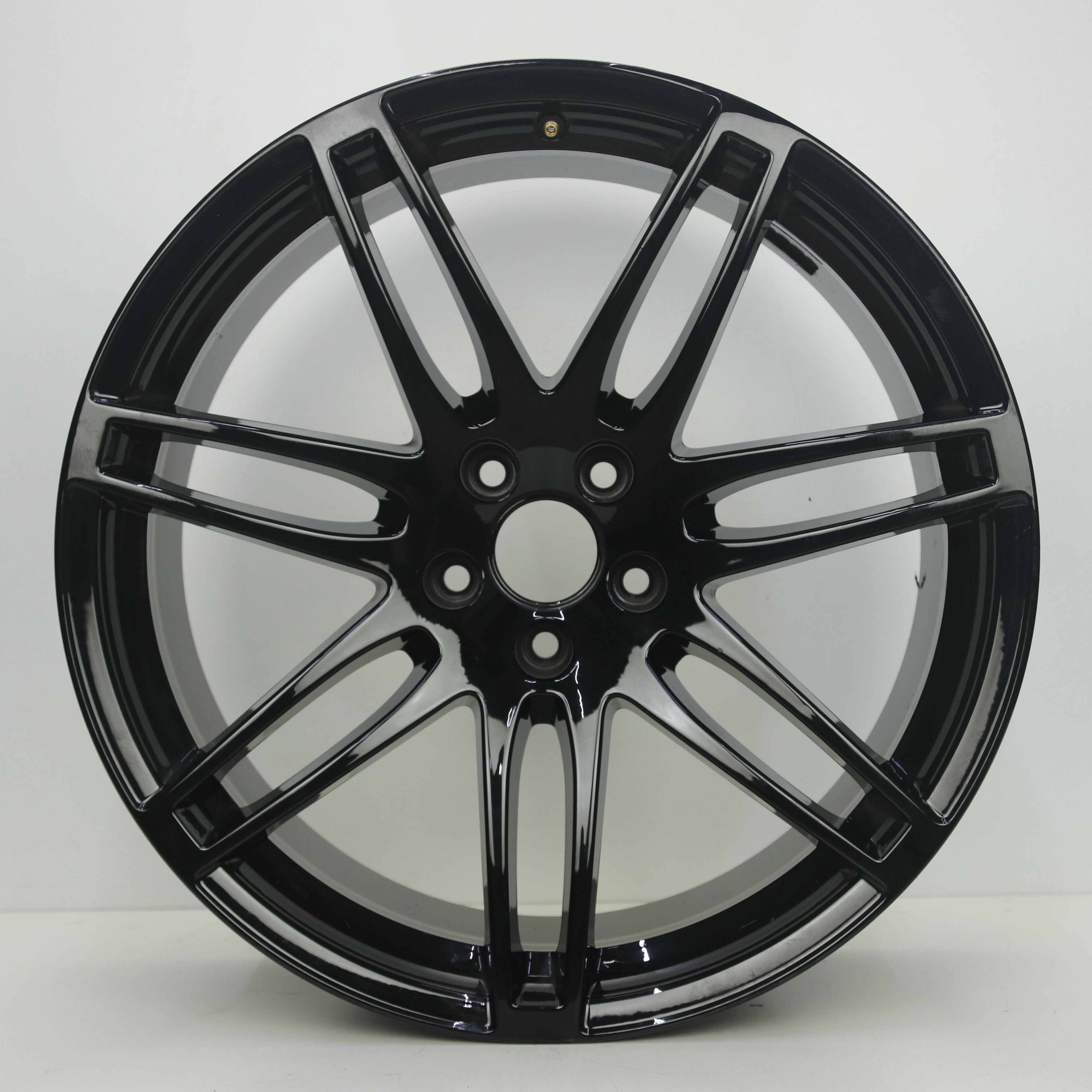 IN1003303 Originele 20 inch lichtmetalen Audi A5 velgen 9.00X20 5X112 ET29.0 NB66.60 Zwart