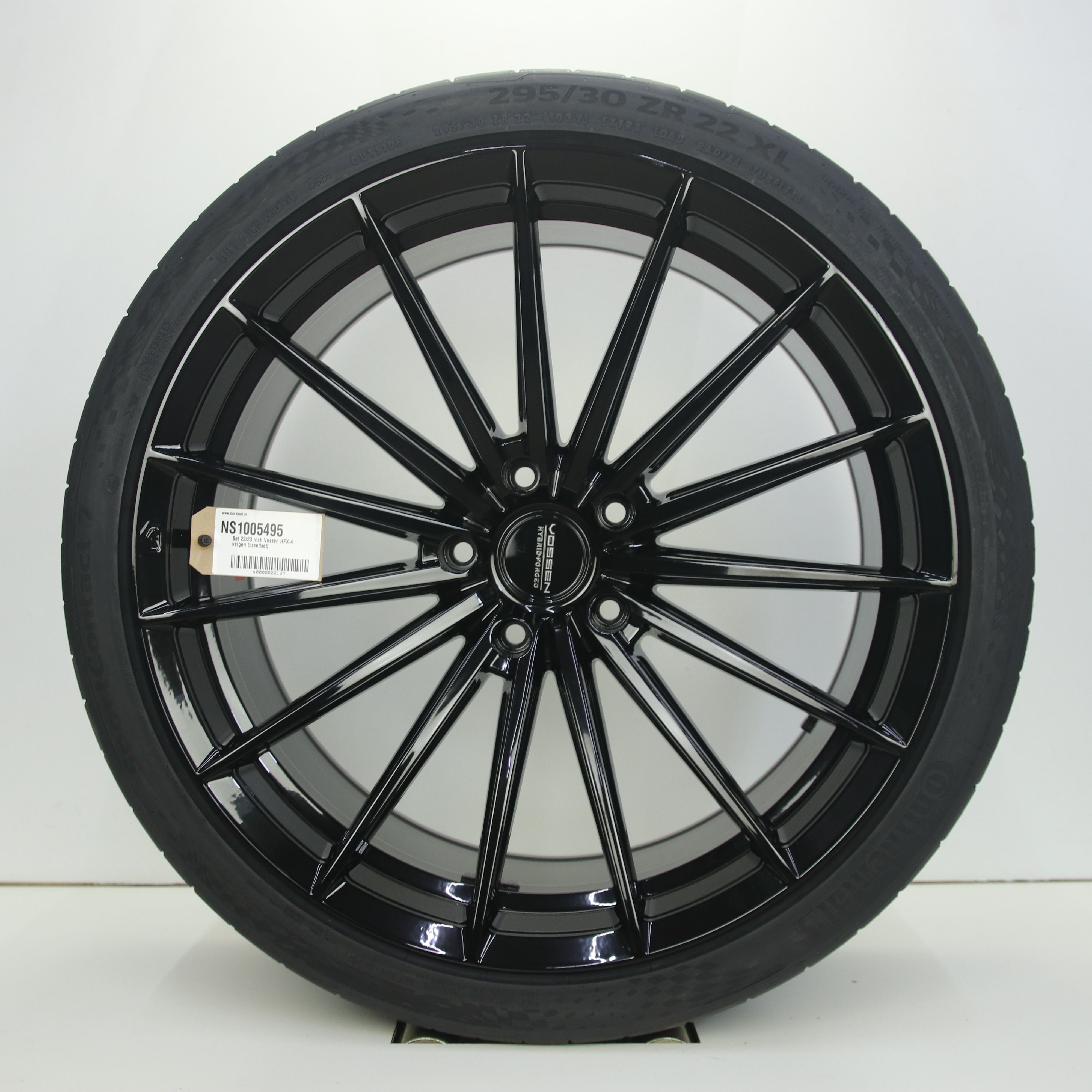 NS1005495 Set 22/23 inch Vossen HFX-4 velgen (breedset) 10.50X22 5X132 ET18.0 NB66.60 Zwart