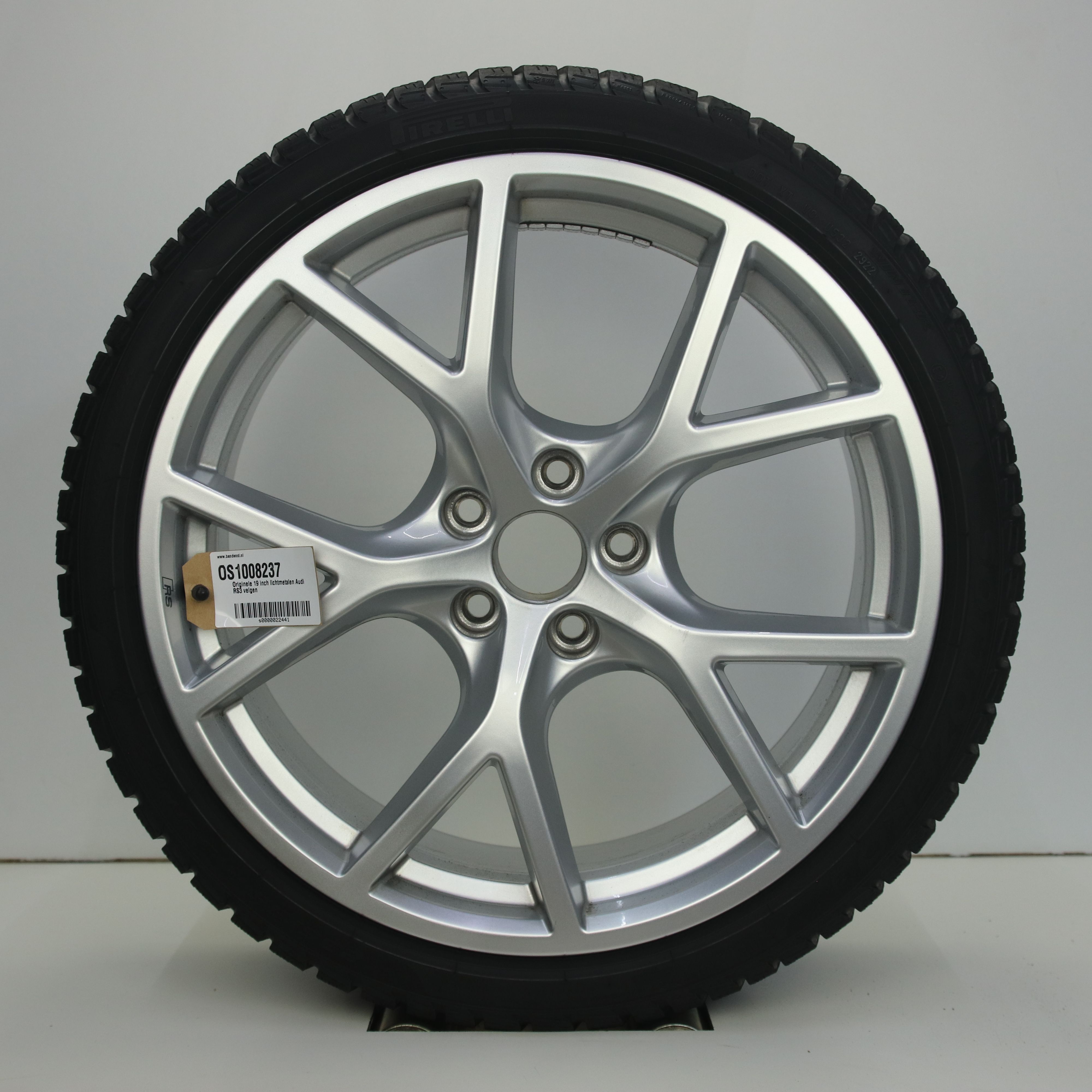 OS1008237 Originele 19 inch lichtmetalen Audi RS3 velgen 8.00X19 5X112 ET25.0 NB57.10 Zilver