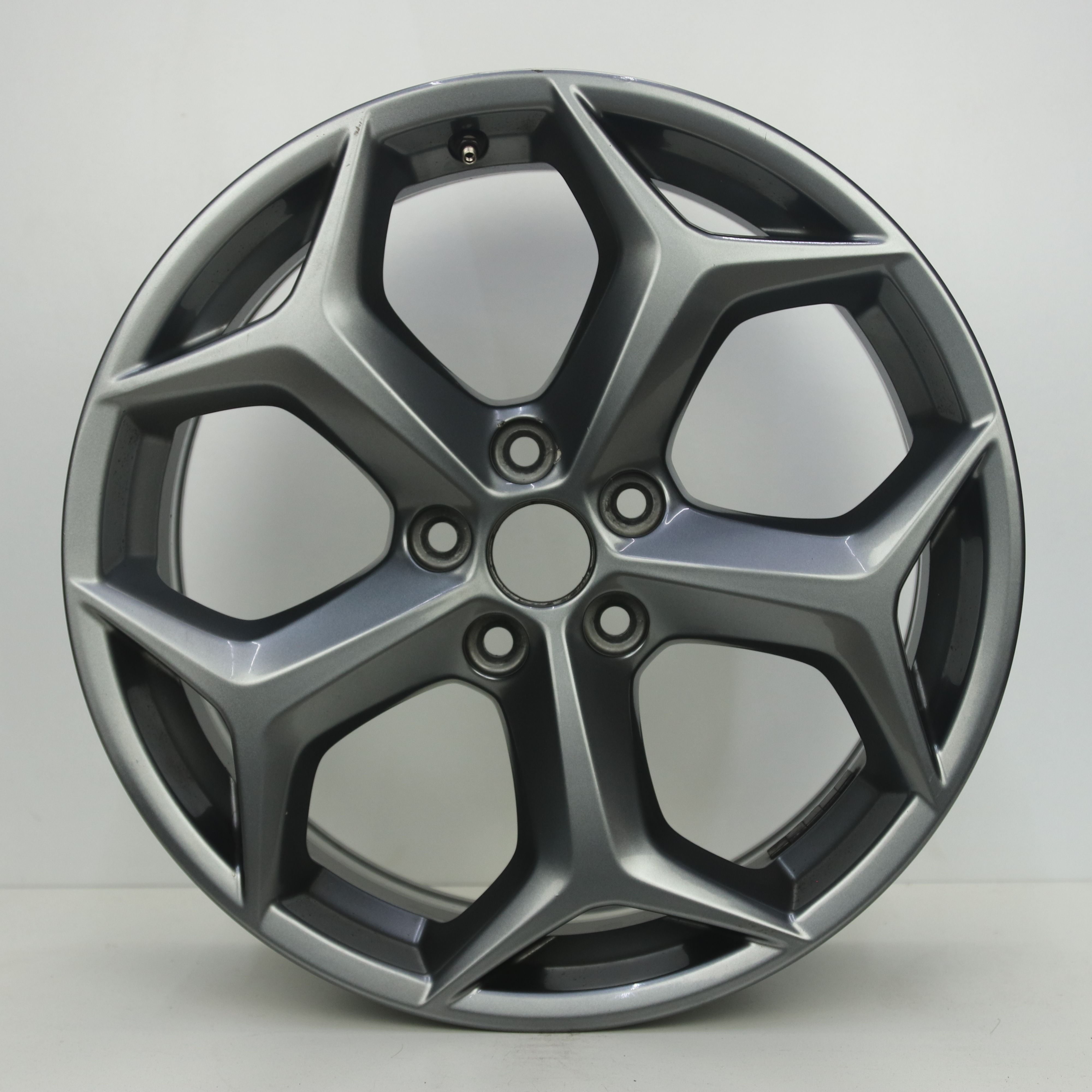 OS1008368 Originele 18 inch lichtmetalen Ford Focus ST velgen 8.00X18 5X108 ET55.0 NB63.40 Antraciet