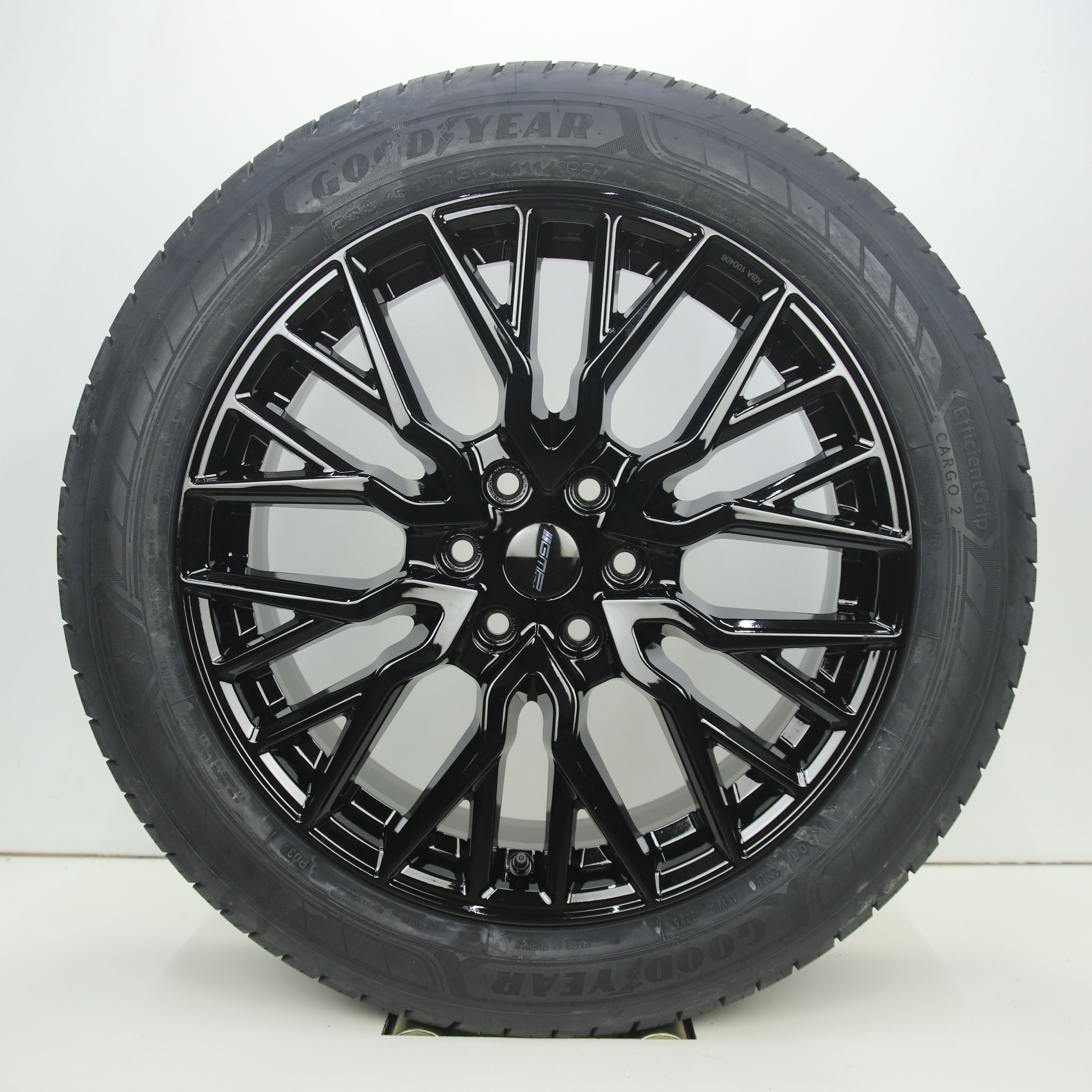 NS1005523 Set 19 inch lichtmetalen GMP Booster velgen 8.00X19 6X120 ET45.0 NB74.60 Zwart