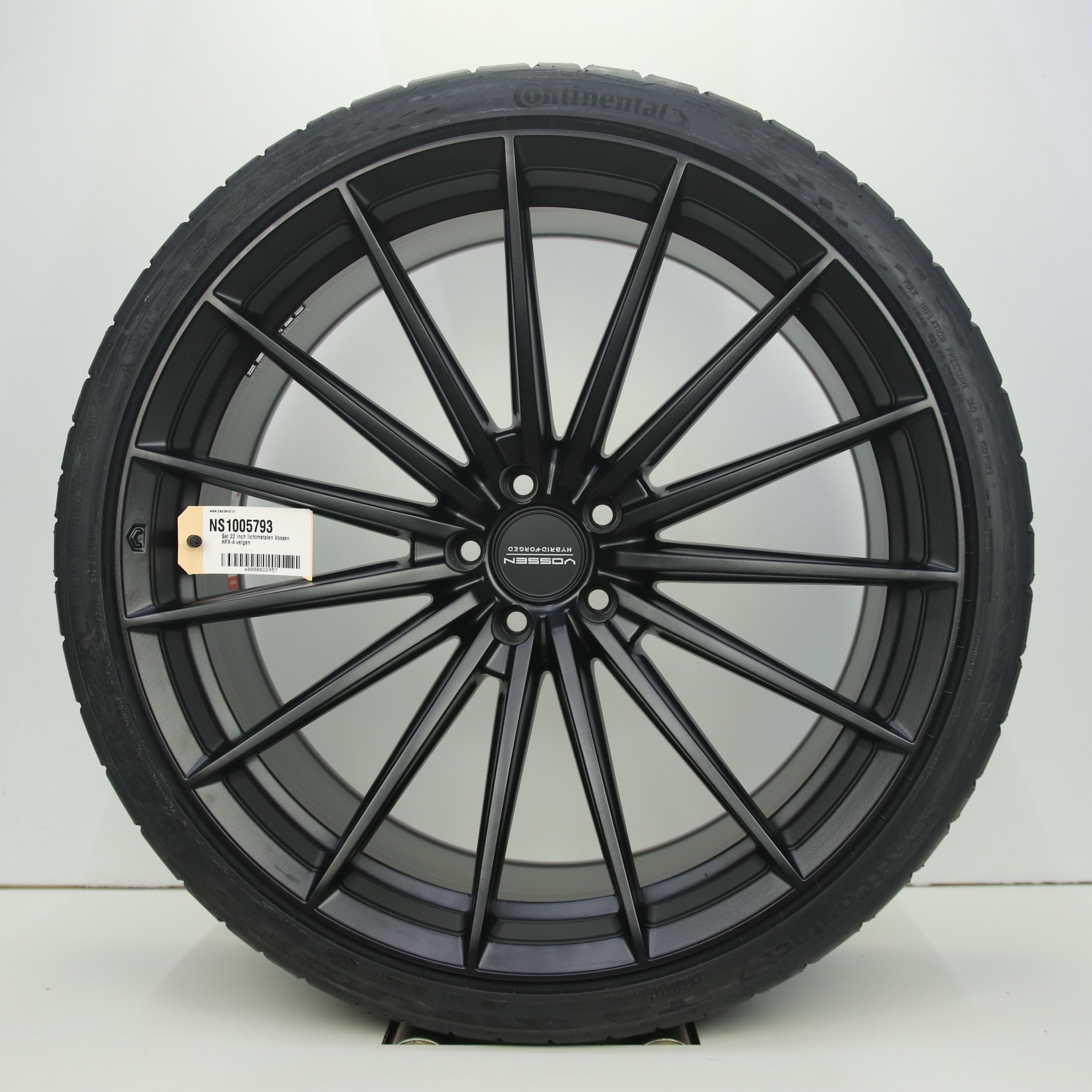 NS1005793 Set 22 inch lichtmetalen Vossen HFX-4 velgen 11.00X22 5X112 ET17.0 NB66.60 Mat zwart