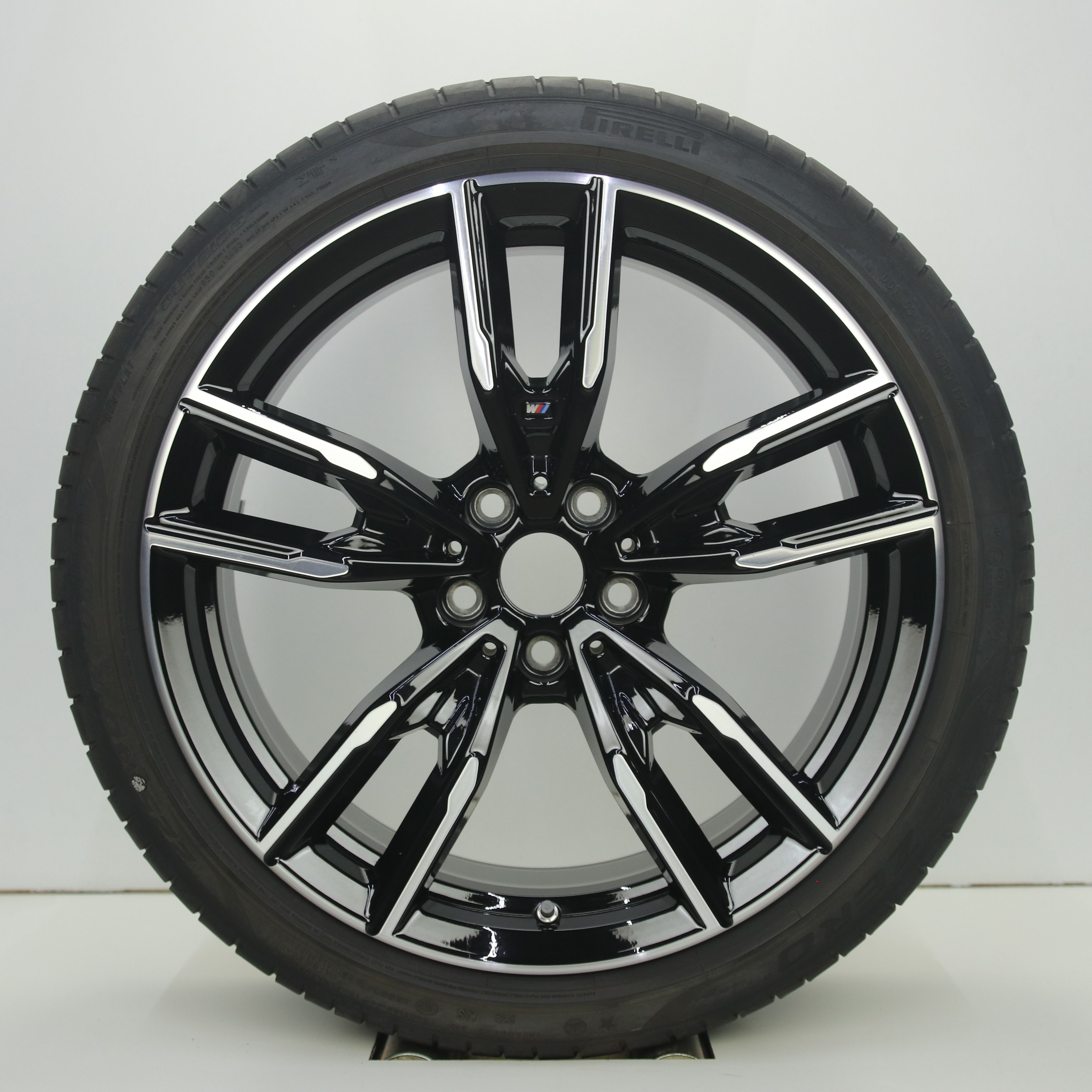 OS1008195 Originele 19 inch lichtmetalen BMW 3-serie styling 792M velgen (breedset) 8.00X19 5X112 ET27.0 NB66.60 Zwart gepolijst