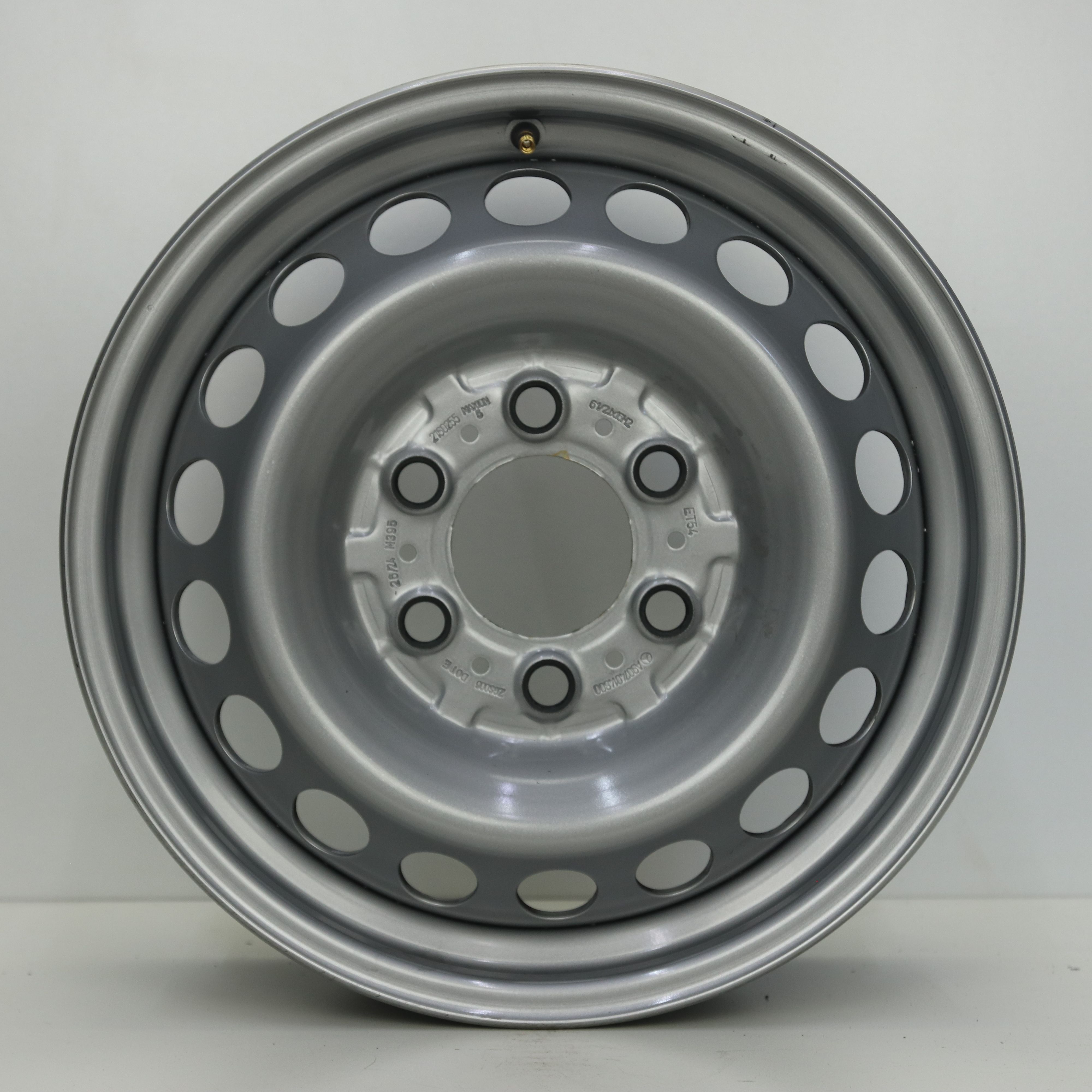 IN1003244 Originele 16 inch stalen Mercedes-Benz Sprinter velgen 6.50X16 6X130 ET54.0 NB84.10 Zilver