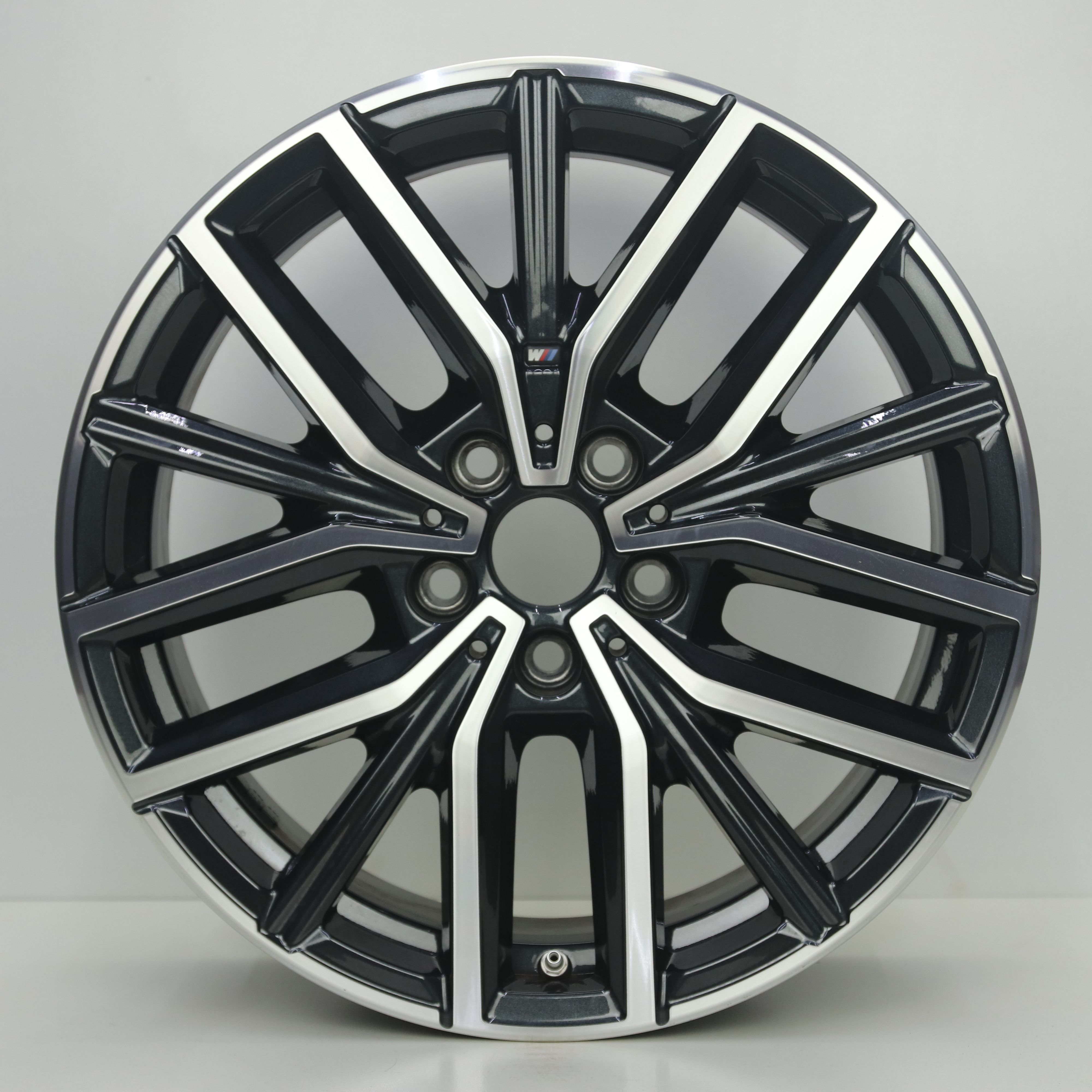 OS1008243 Originele 18 inch lichtmetalen BMW X1 styling 838M velgen 7.50X18 5X112 ET50.0 NB66.60 Antraciet gepolijst