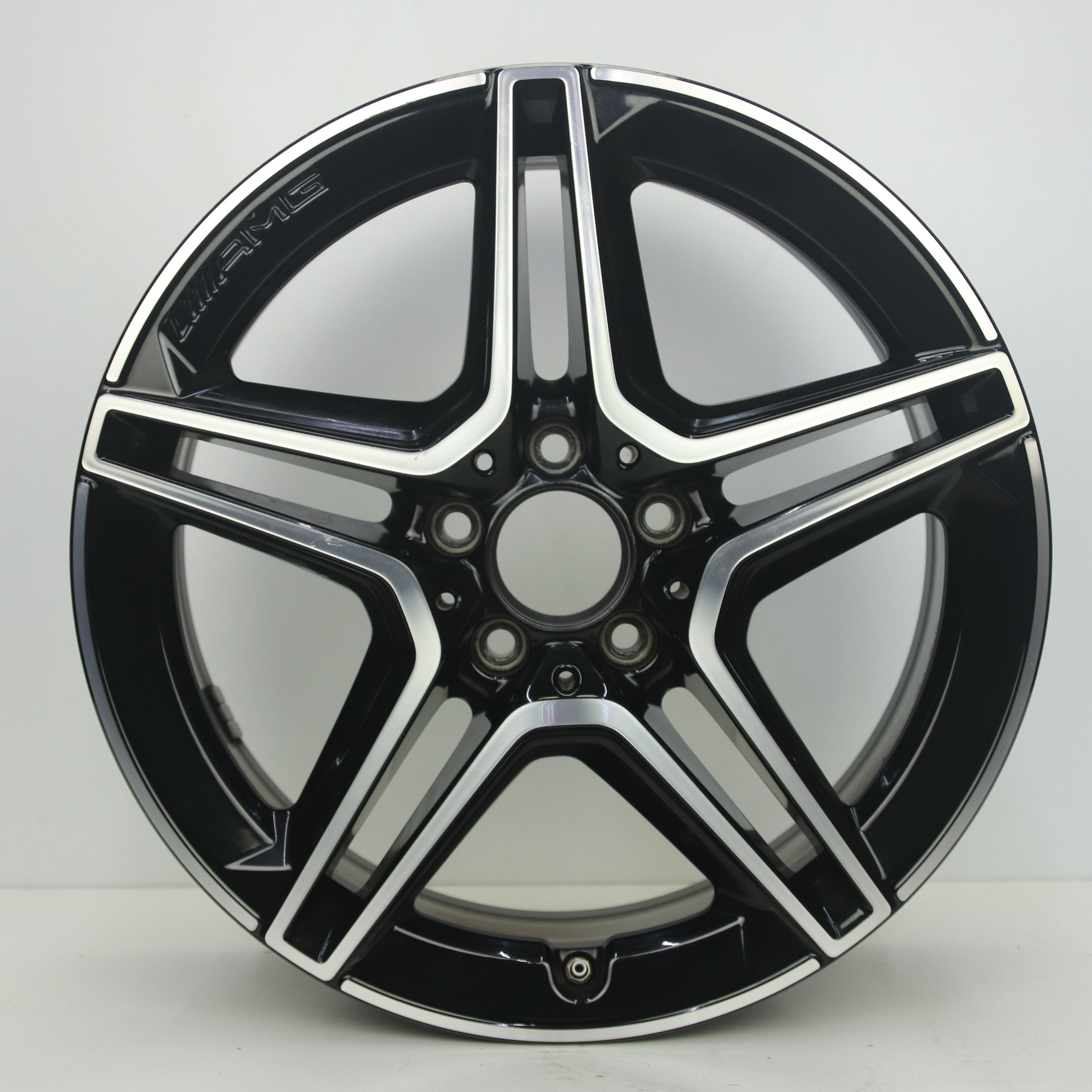 OS1008461 Originele 18 inch lichtmetalen Mercedes-Benz E-klasse AMG velgen 8.00X18 5X112 ET43.0 NB66.60 Zwart gepolijst
