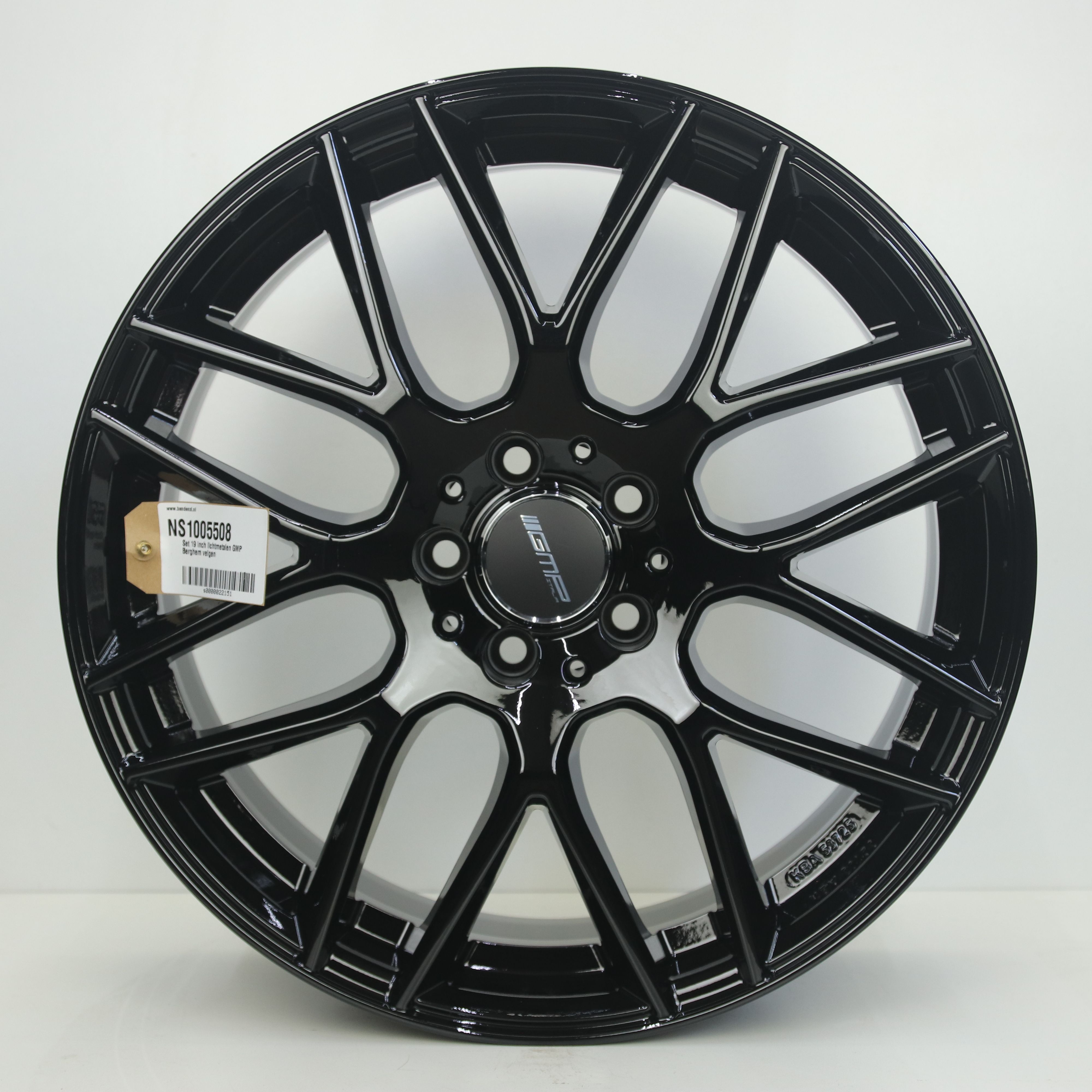 NS1005508 Set 19 inch lichtmetalen GMP Berghem velgen 8.00X19 5X112 ET45.0 NB66.60 Zwart