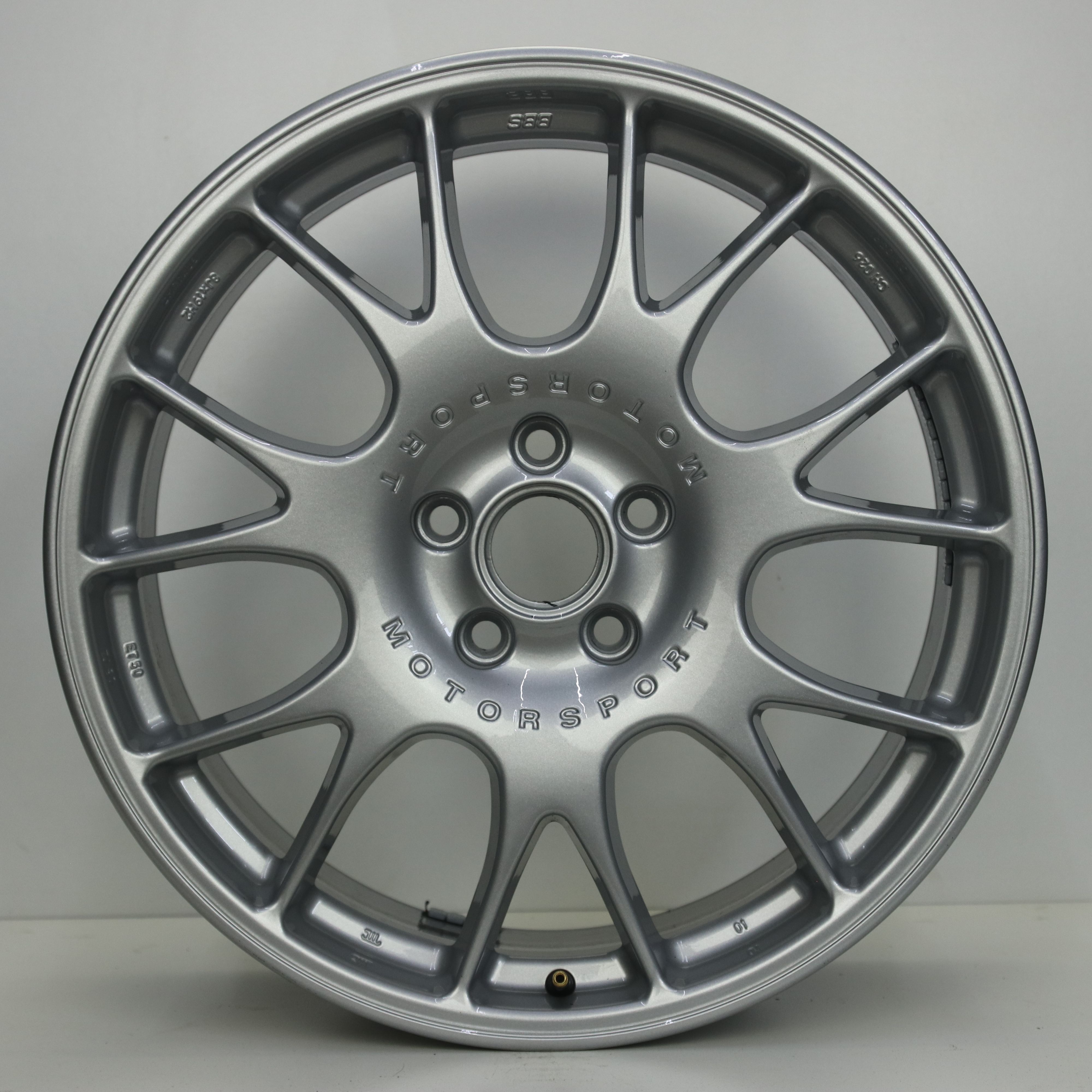 IN1003304 Set 19 inch lichtmetalen BBS CH026 velgen 8.00X19 5X112 ET50.0 NB57.10 Zilver