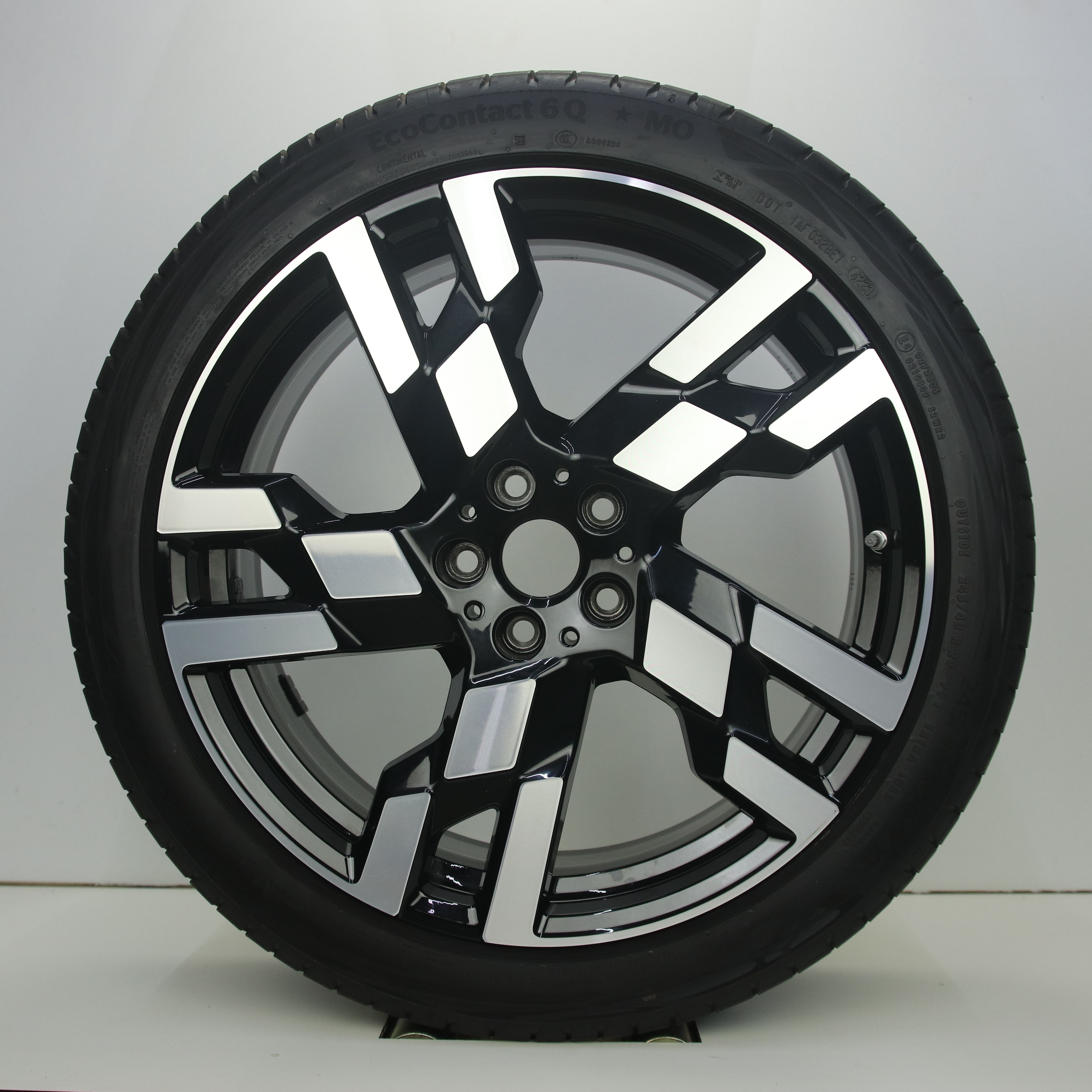 OS1008109 Originele 20 inch lichtmetalen Mini Countryman styling 949 velgen 8.00X20 5X112 ET46.0 NB66.60 Zwart gepolijst
