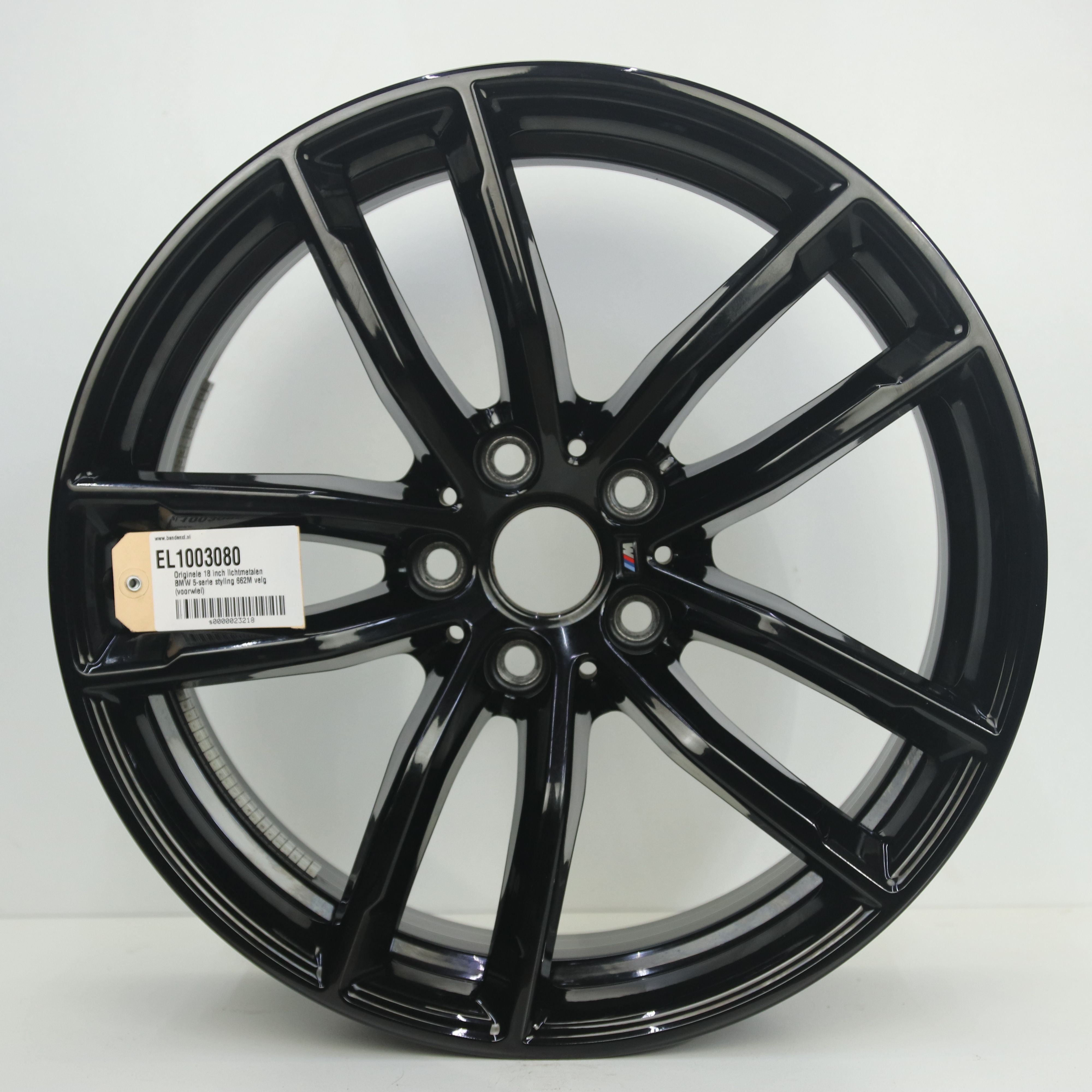 EL1003080 Originele 18 inch lichtmetalen BMW 5-serie styling 662M velg (voorwiel) 8.00X18 5X112 ET30.0 NB66.60 Zwart