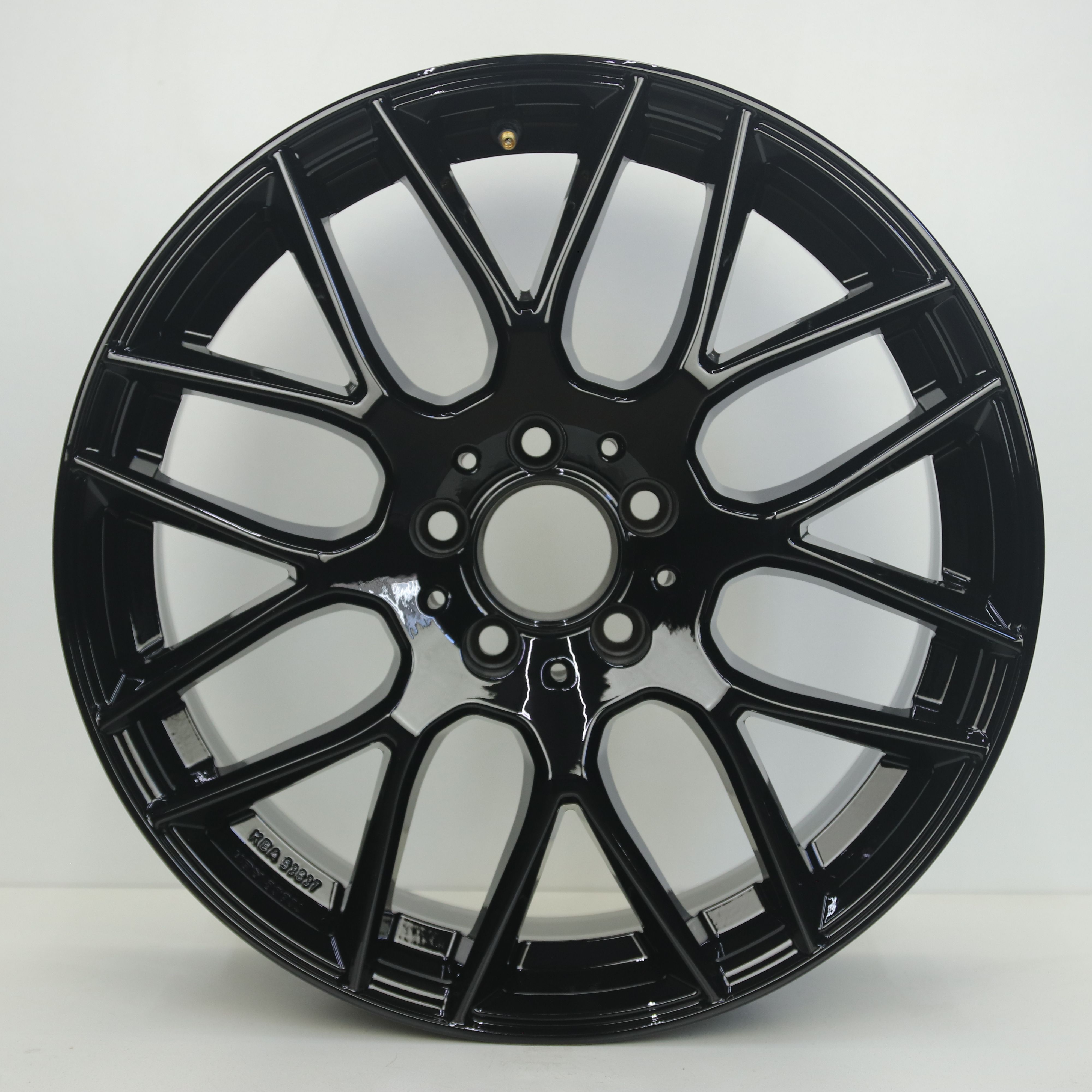 OS1008038 Set 18 inch lichtmetalen GMP Berghem velgen 8.00X18 5X112 ET45.0 NB66.60 Zwart