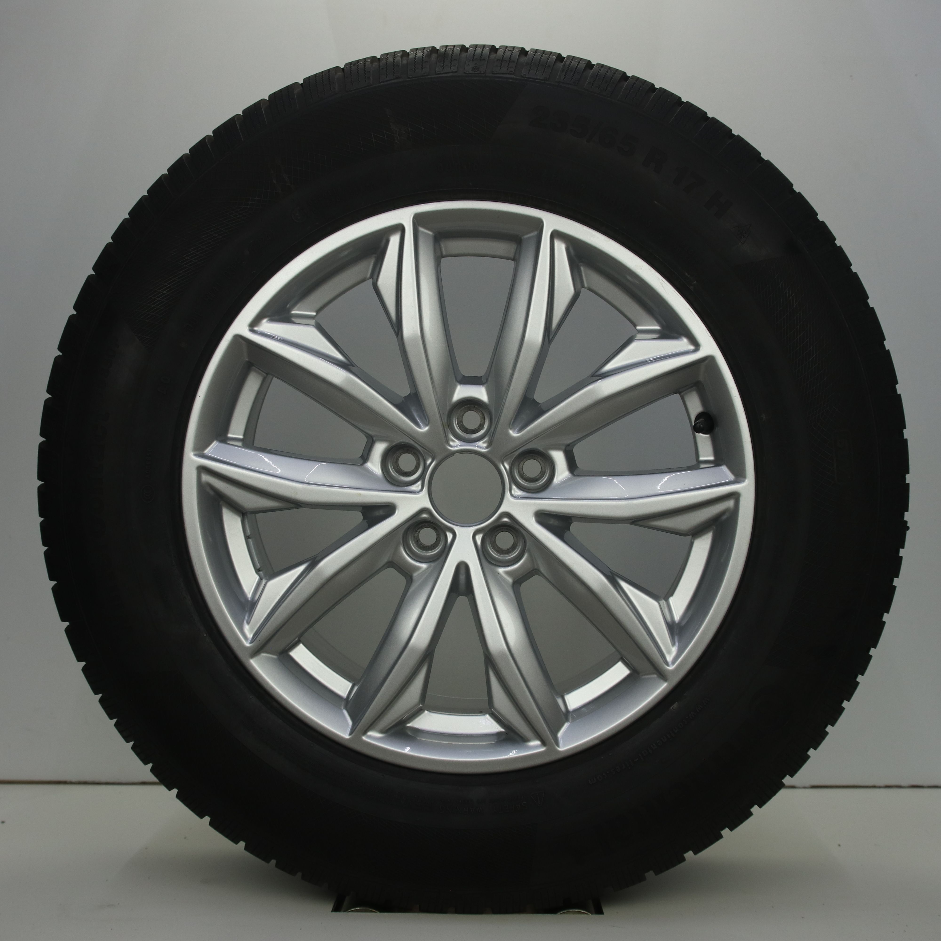 OS1008359 Originele 17 inch lichtmetalen Audi Q5 velgen 7.00X17 5X112 ET34.0 NB66.60 Zilver
