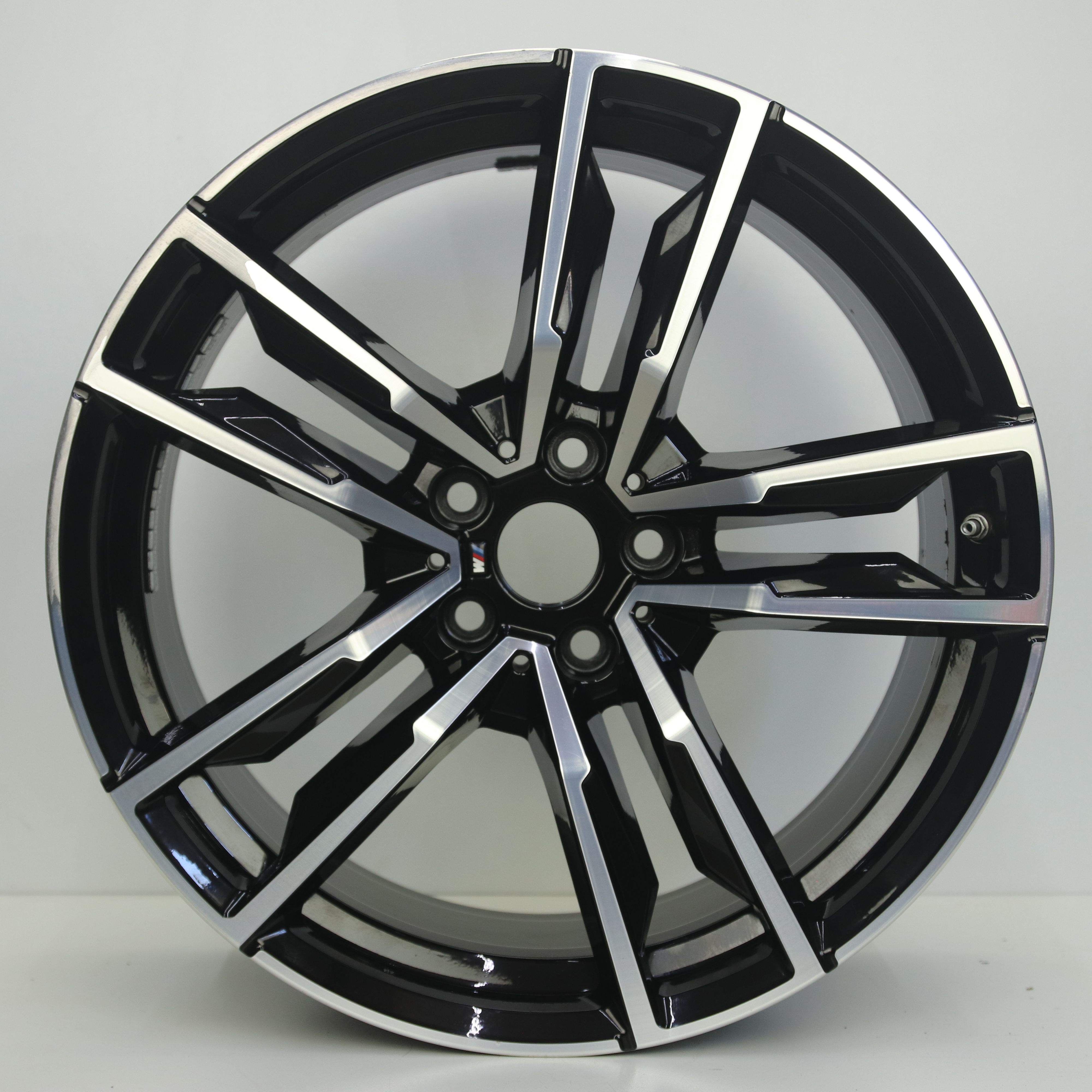 IN1003245 Originele 19 inch lichtmetalen BMW Z4 styling 799M velgen 9.00X19 5X112 ET32.0 NB66.60 Zwart gepolijst