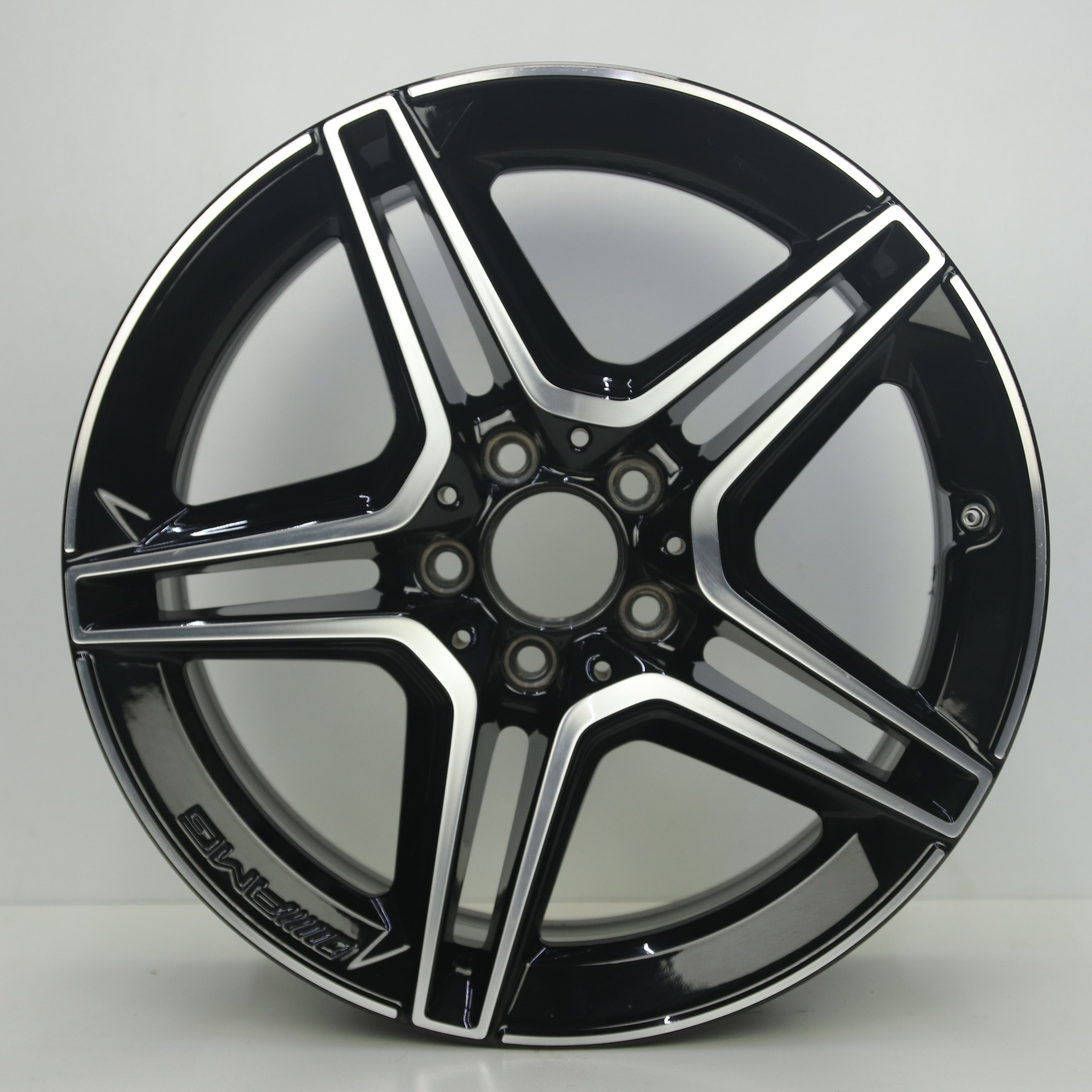 IN1003214 Originele 18 inch lichtmetalen Mercedes-Benz E-klasse AMG velgen (breedset) 8.00X18 5X112 ET43.0 NB66.60 Zwart gepolijst