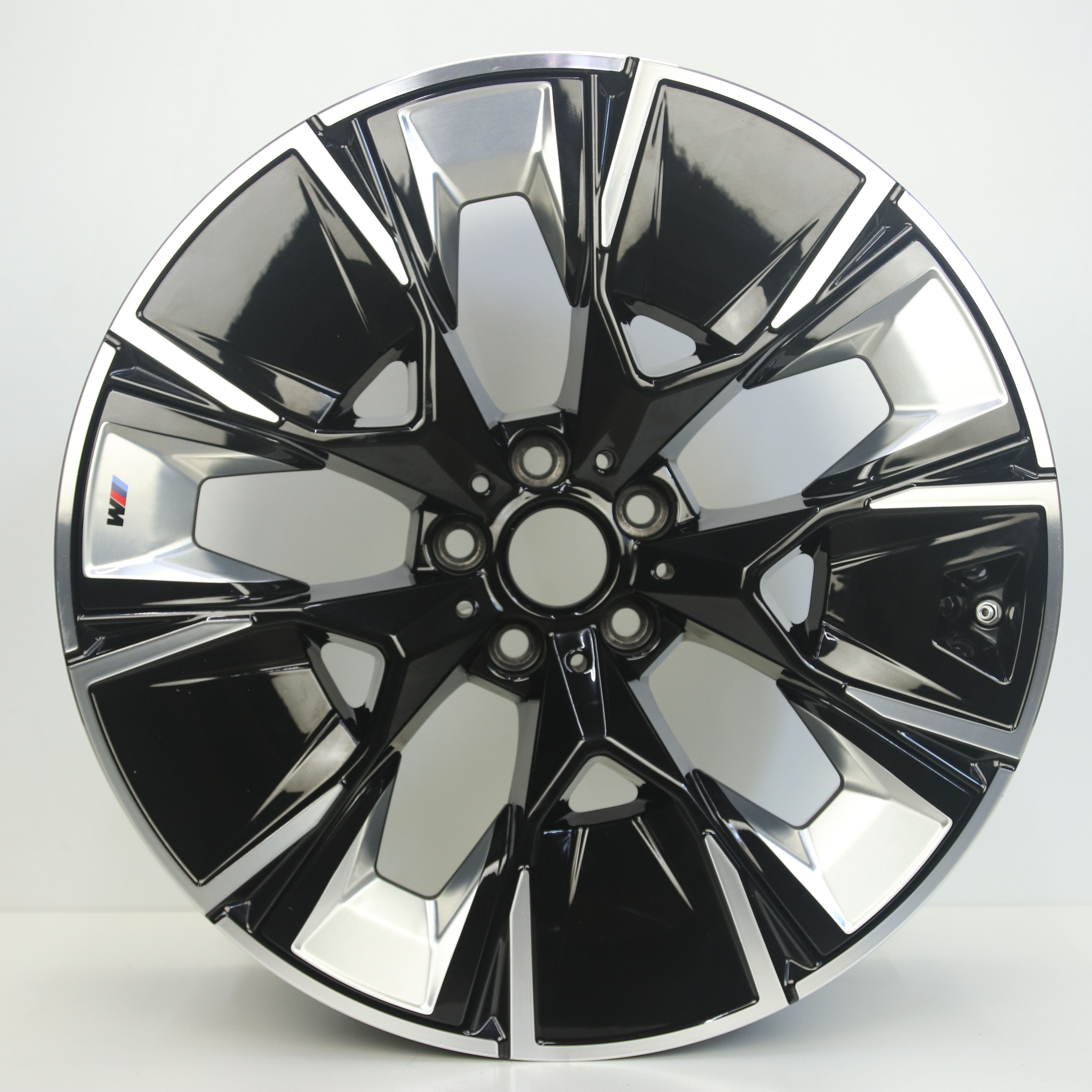 OS1008301 Originele 20 inch lichtmetalen BMW iX3 styling M890 velgen (Breedset) 8.00X20 5X112 ET26.0 NB66.60 Zwart gepolijst