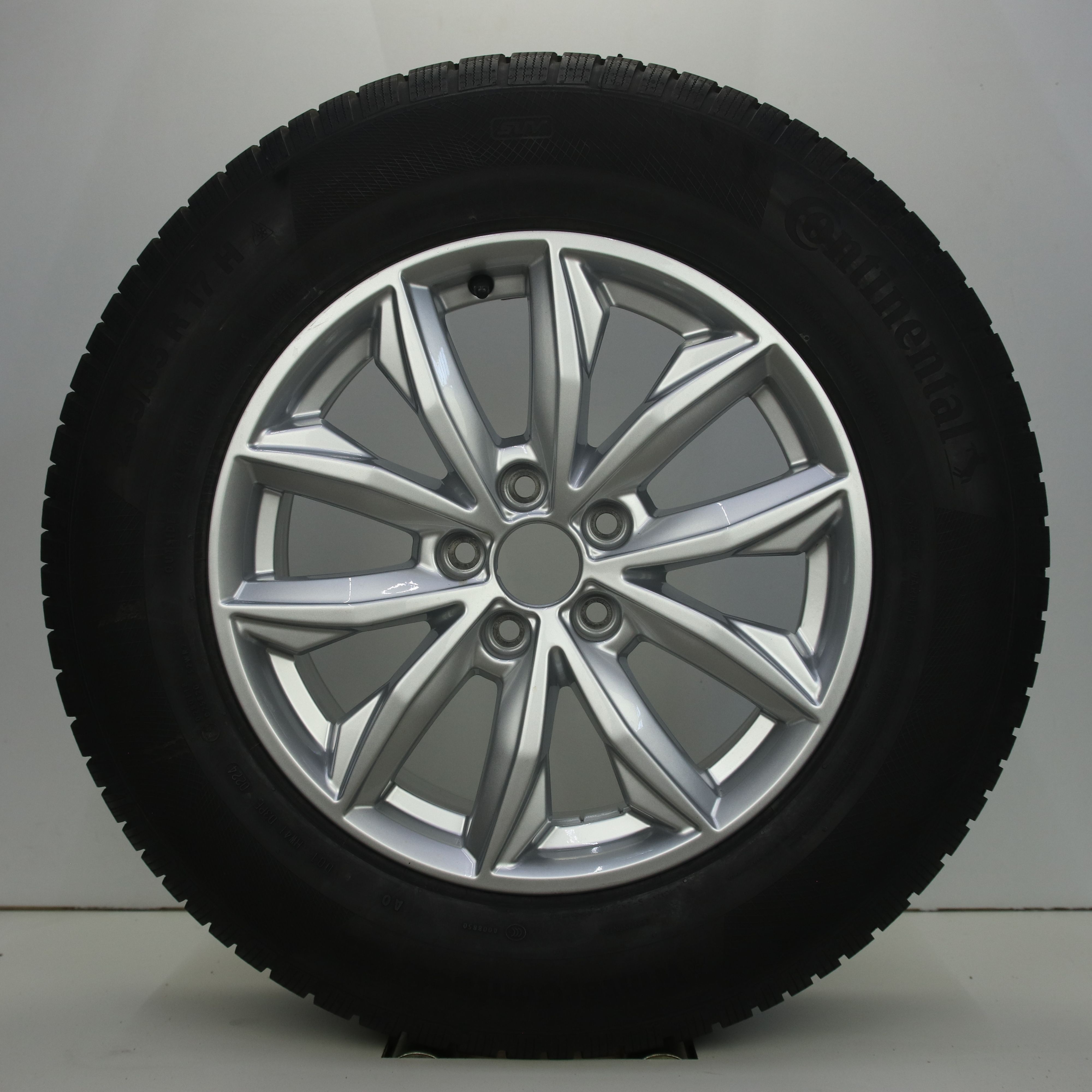 OS1008359 Originele 17 inch lichtmetalen Audi Q5 velgen 7.00X17 5X112 ET34.0 NB66.60 Zilver