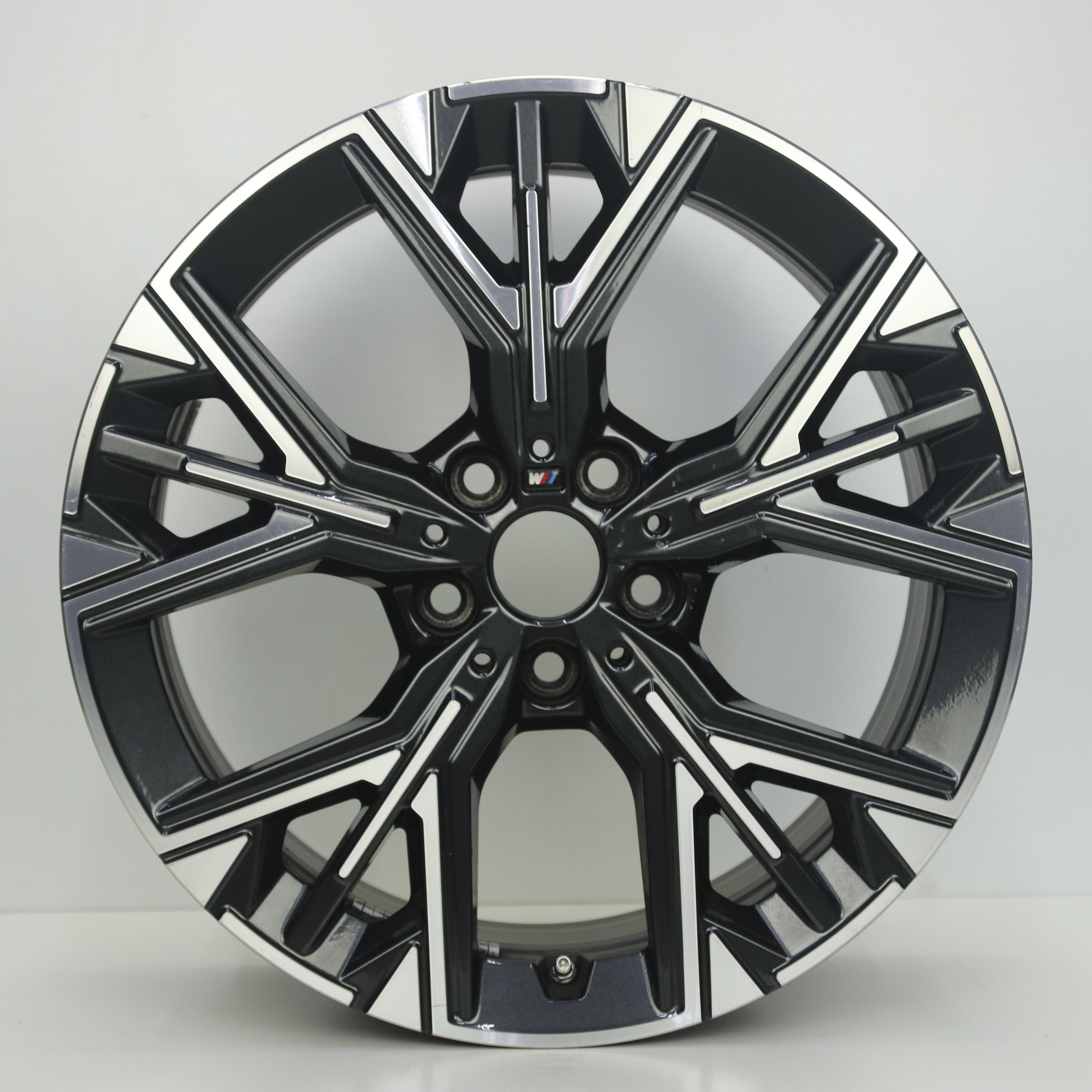 OS1008232 Originele 18 inch lichtmetalen BMW 1-serie styling 975M velgen 8.00X18 5X112 ET54.0 NB66.60 Antraciet Gepolijst