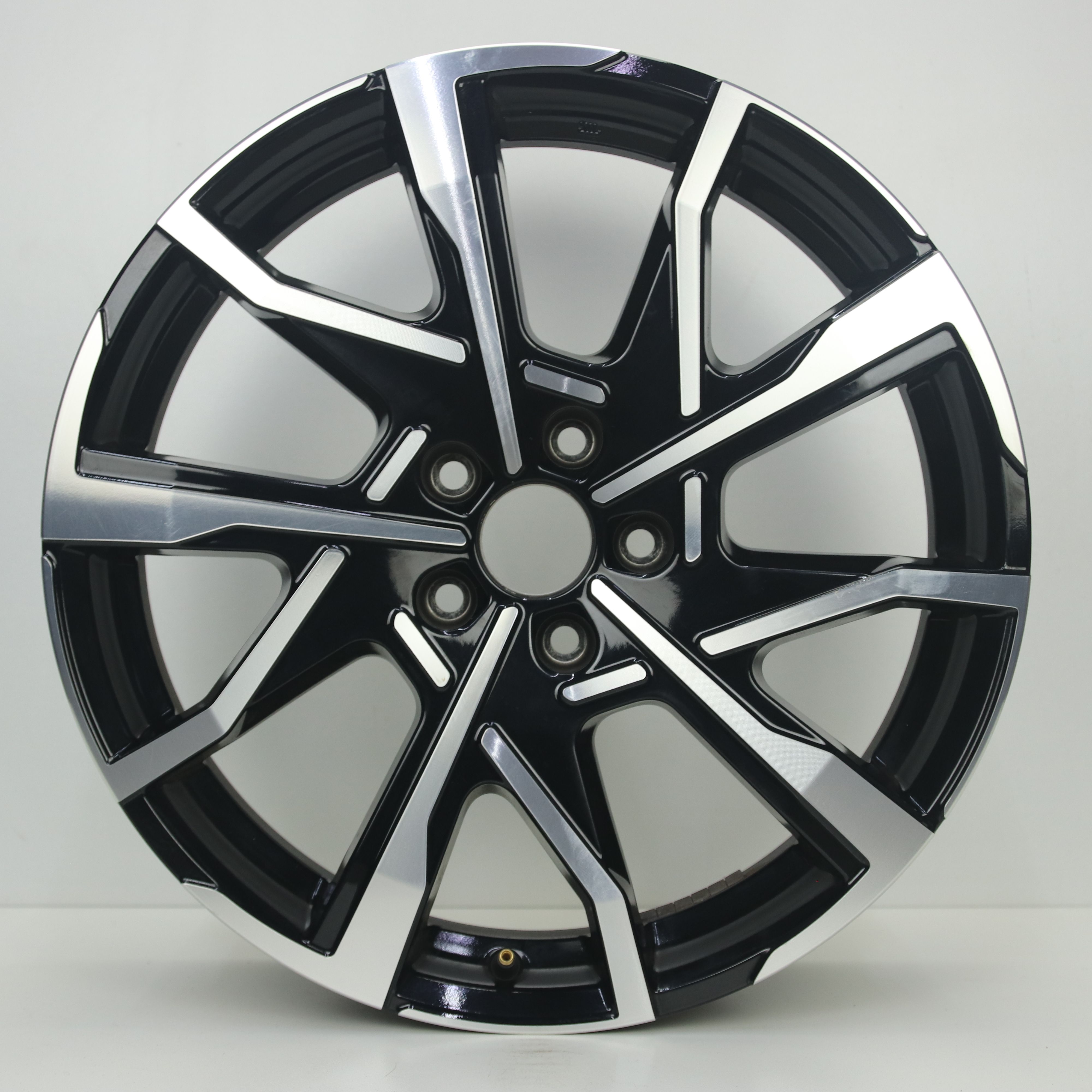 OS1007745 Originele 19 inch lichtmetalen Toyota Prius velgen 6.50X19 5X114.3 ET40.0 NB0.00