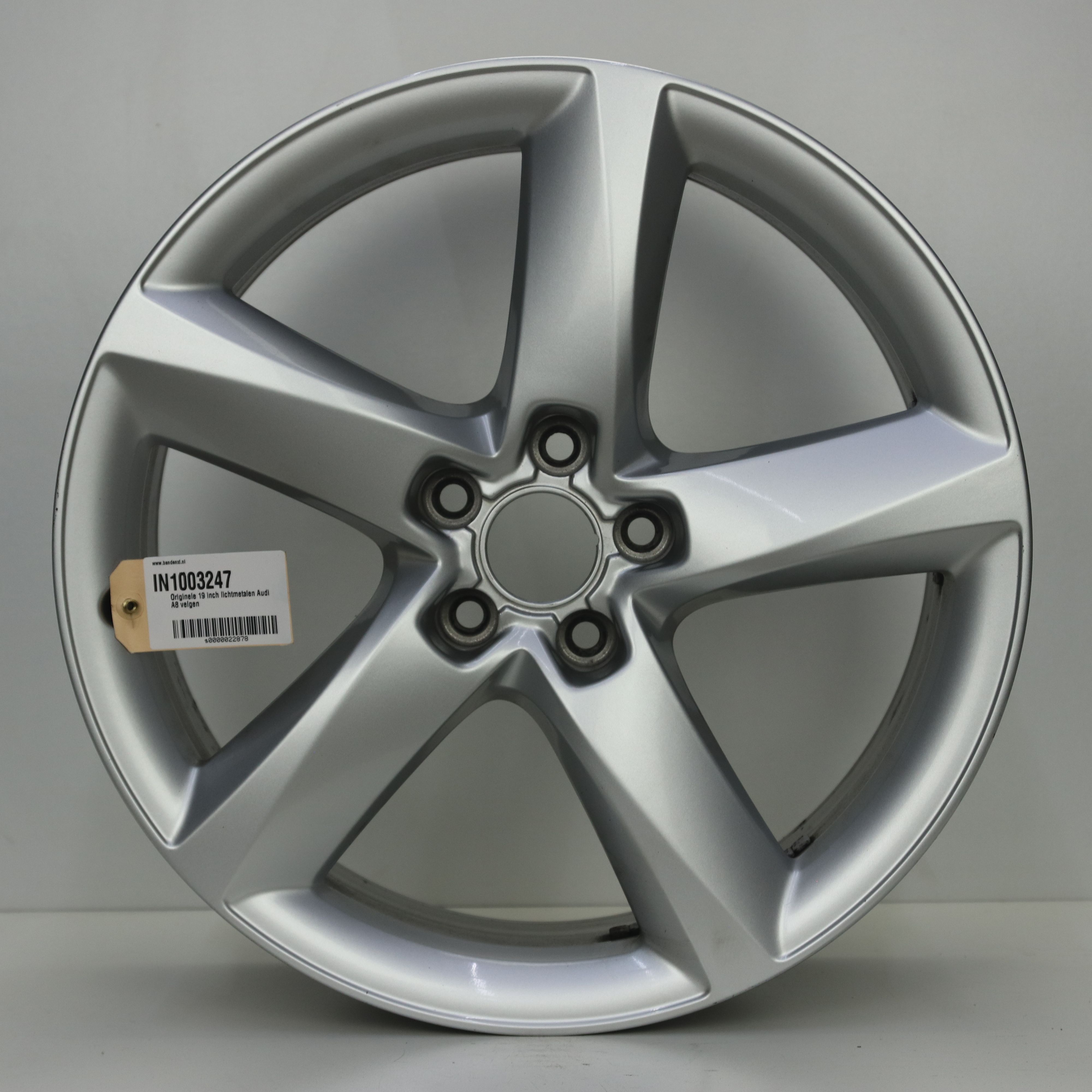 IN1003247 Originele 19 inch lichtmetalen Audi A8 velgen 7.50X19 5X112 ET29.0 NB66.50 Zilver