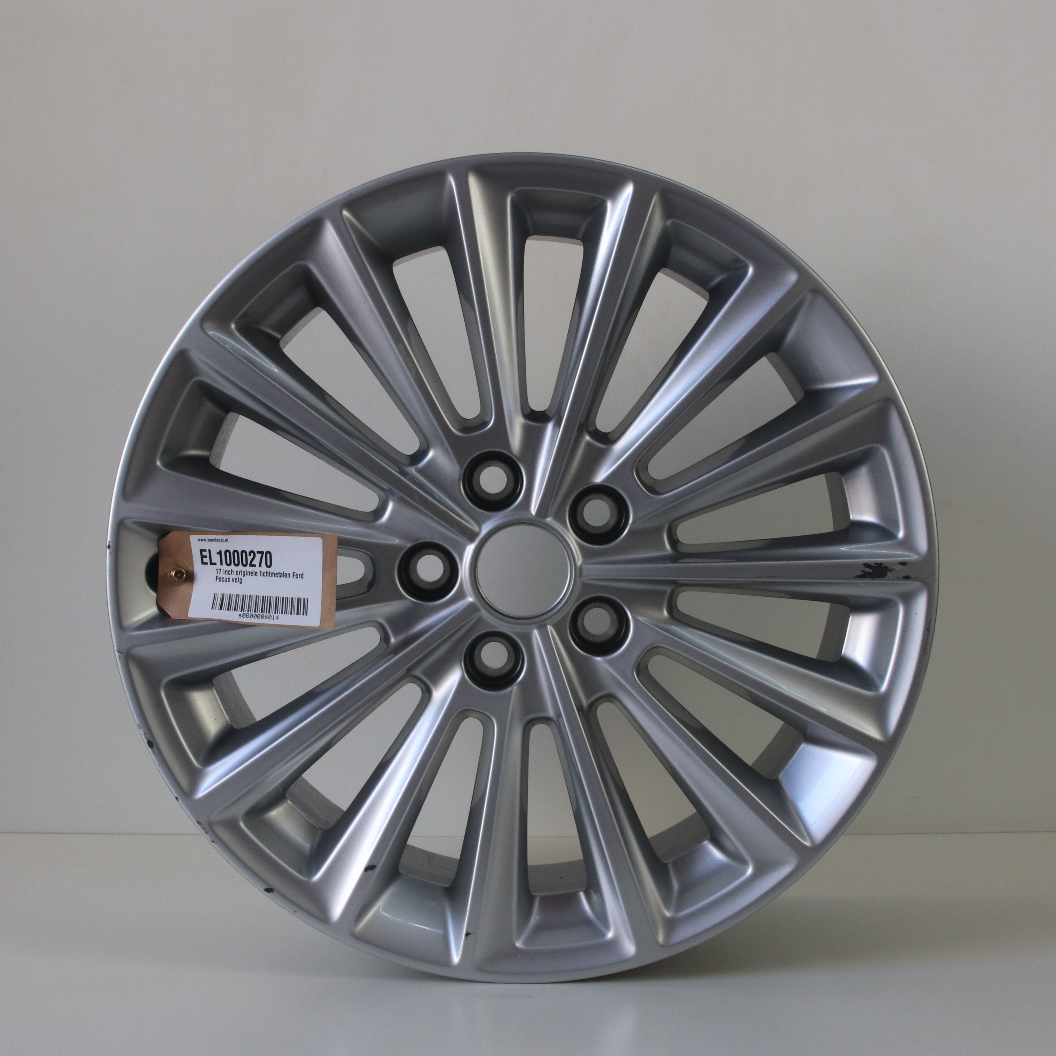 EL1000270 17 inch originele lichtmetalen Ford Focus velg 7.00X17 5X108 ET50.0 NB63.40 Zilver