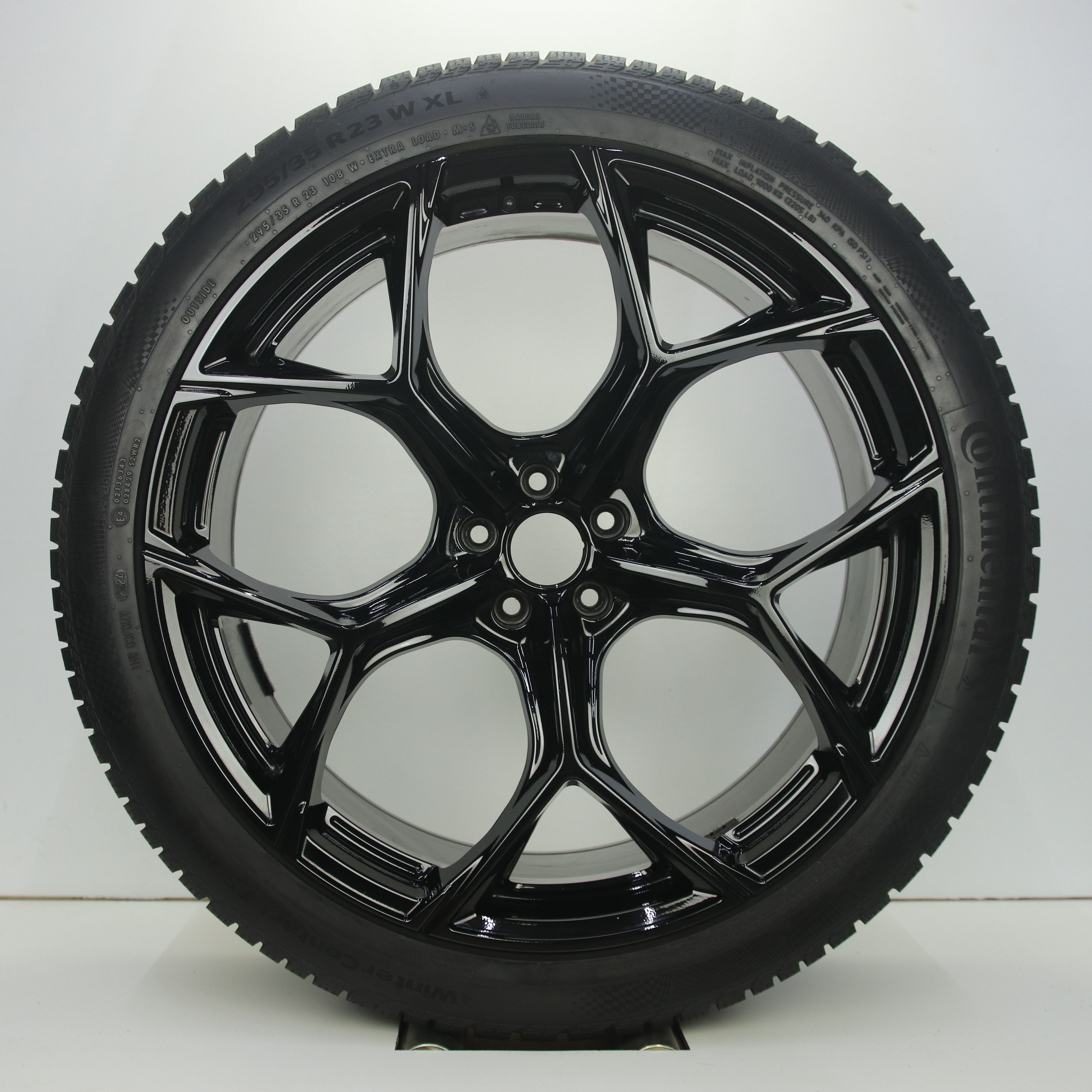 IN1003206 Set 23 inch lichtmetalen GMP Ultrivity velgen 10.00X23 5X112 ET18.0 NB66.50 Zwart