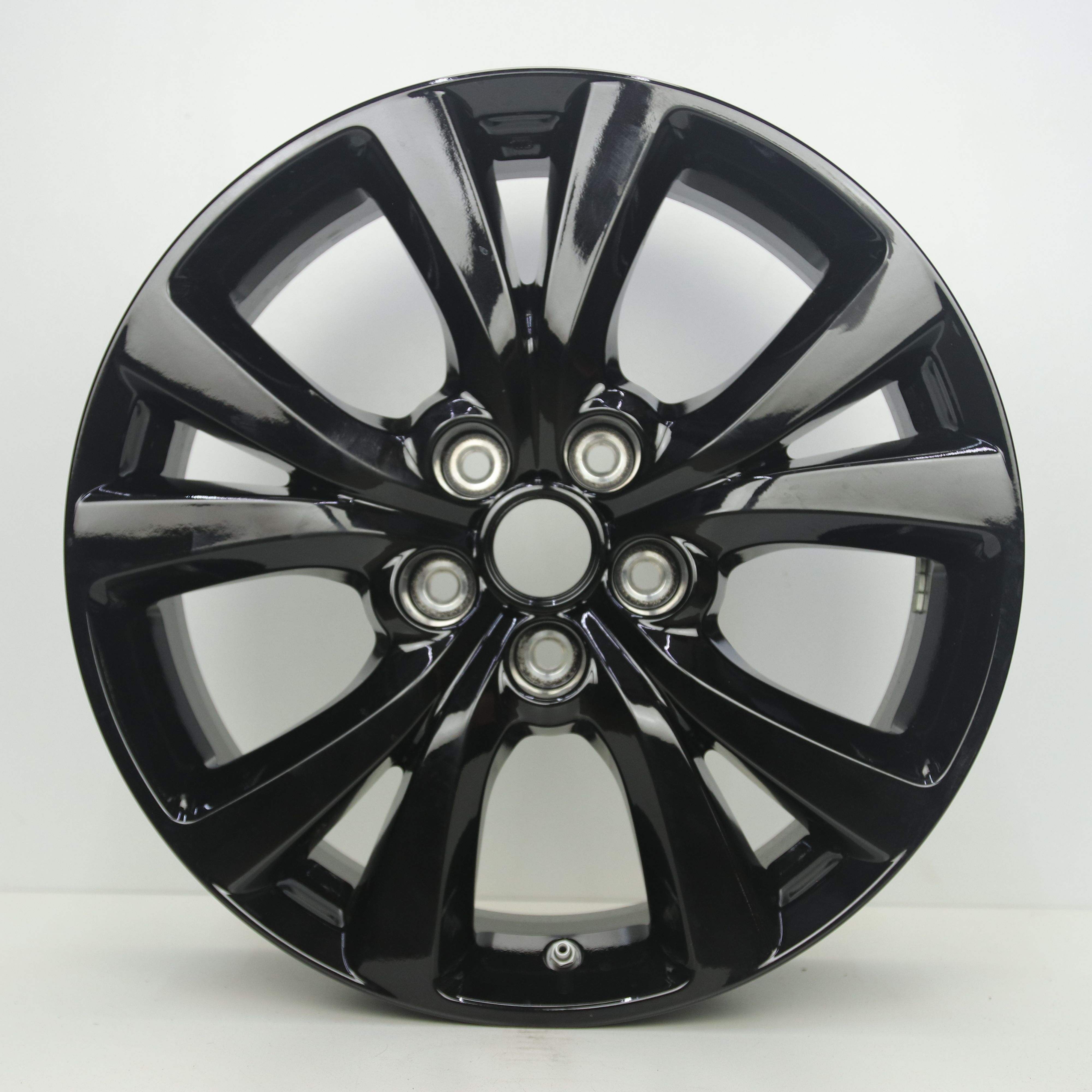 OS1008325 Originele 18 inch lichtmetalen Mazda CX-30 velgen 7.00X18 5X114.3 ET45.0 NB67.10 Zwart