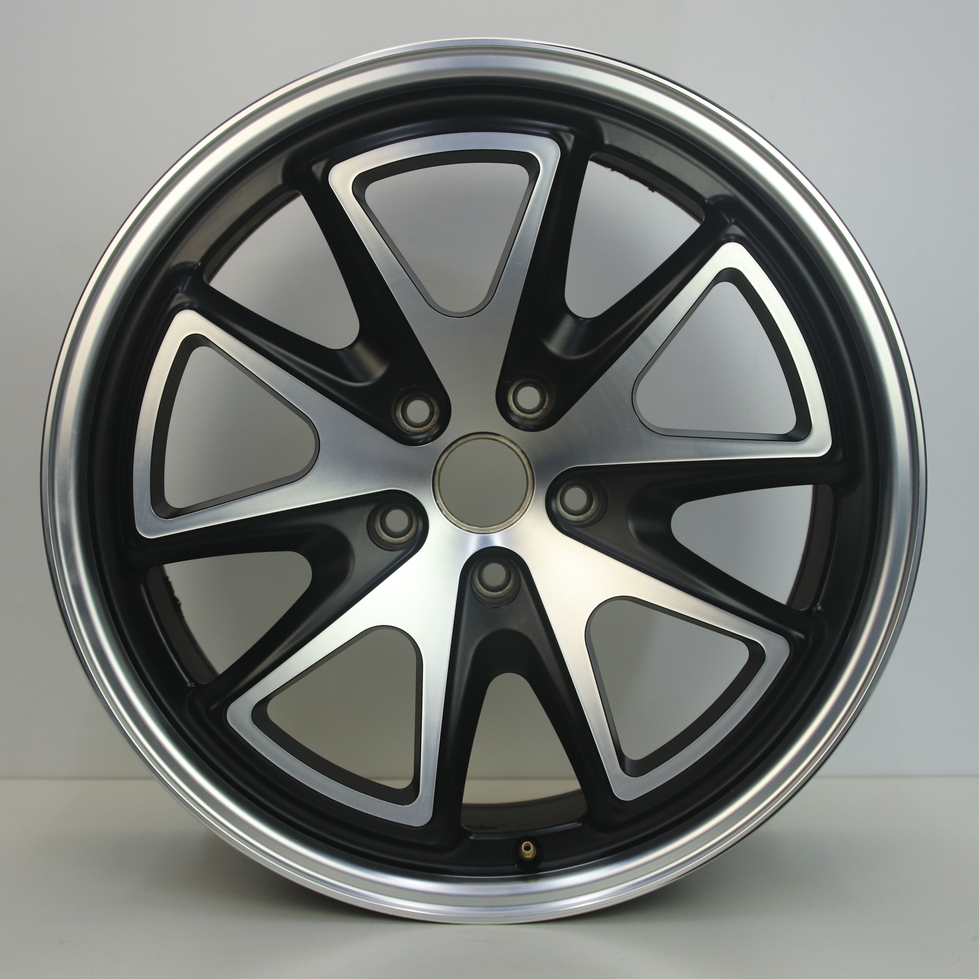 IN1002958 Set 20 inch lichtmetalen Universele velgen geschikt voor Jeep Wrangler 9.00X20 5X127 ET25.0 NB71.60 Mat zwart gepolijst