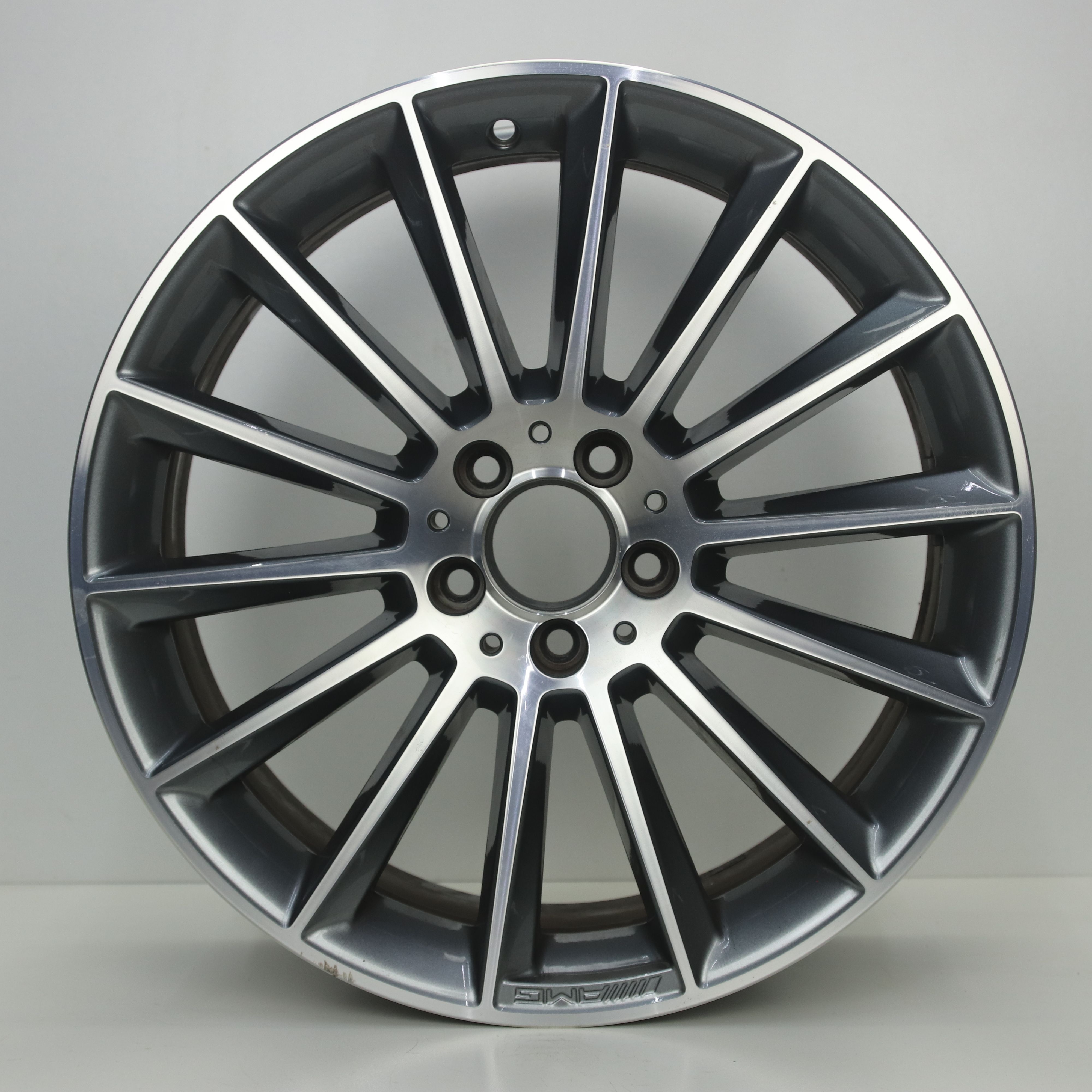 IN1003101 Originele 19 inch lichtmetalen Mercedes-Benz GLA-klasse AMG velgen 8.00X19 5X112 ET43.5 NB66.60 Antraciet Gepolijst