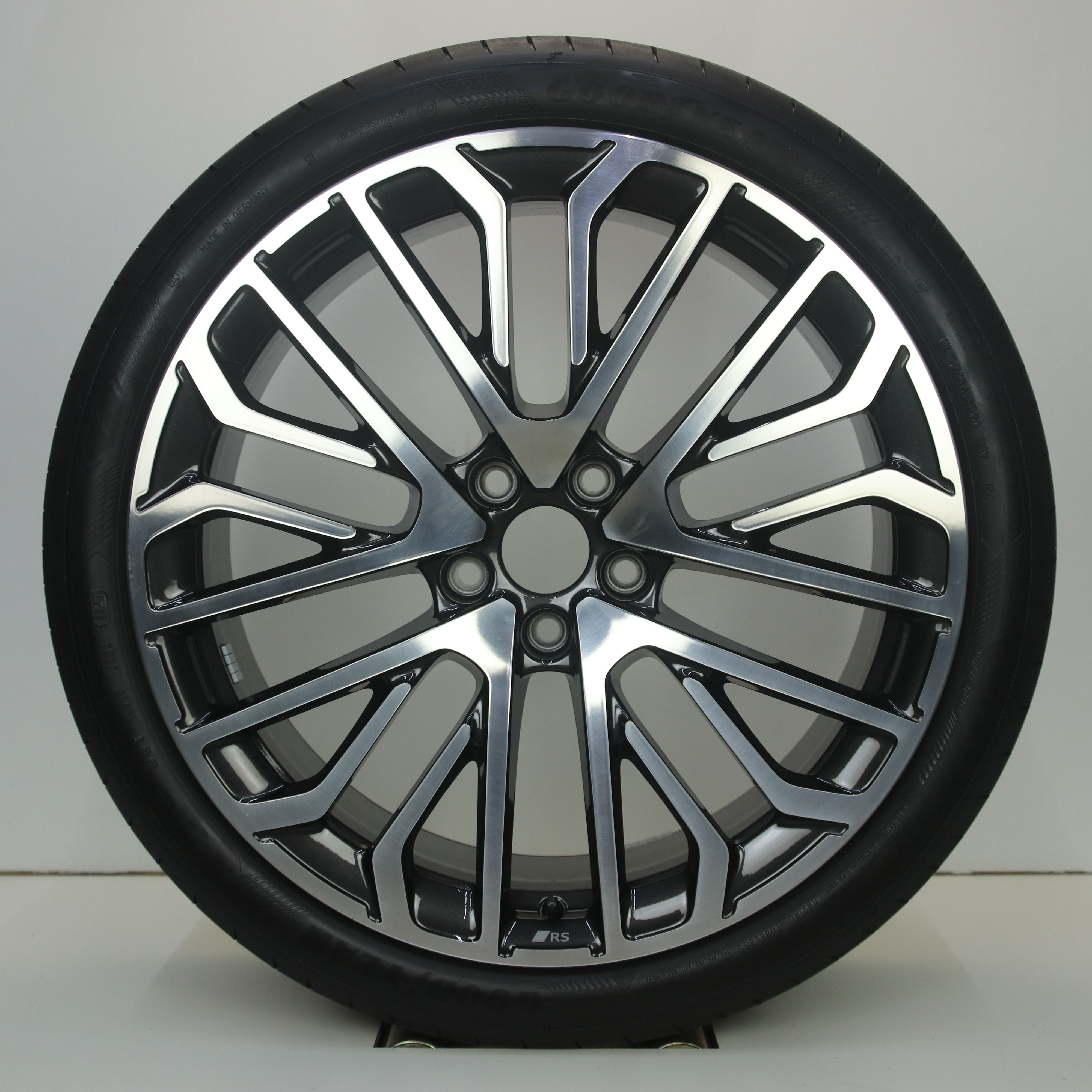 OS1007626 Originele 20 inch lichtmetalen Audi A5 velgen 8.50X20 5X112 ET46.0 NB66.60 Antraciet Gepolijst