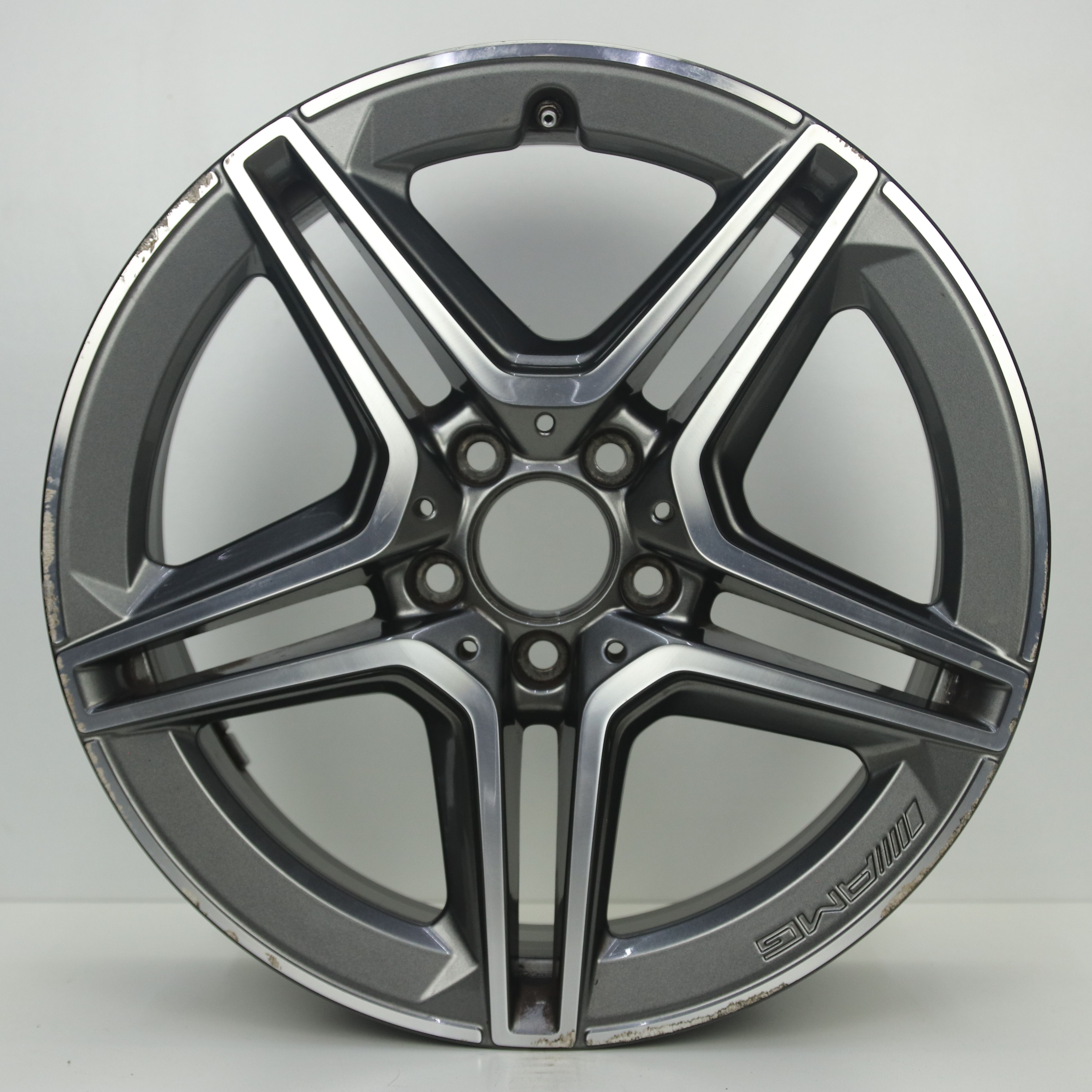 OS1007769 Originele 18 inch lichtmetalen Mercedes-Benz A-klasse AMG velgen 7.50X18 5X112 ET49.0 NB66.60 Antraciet Gepolijst
