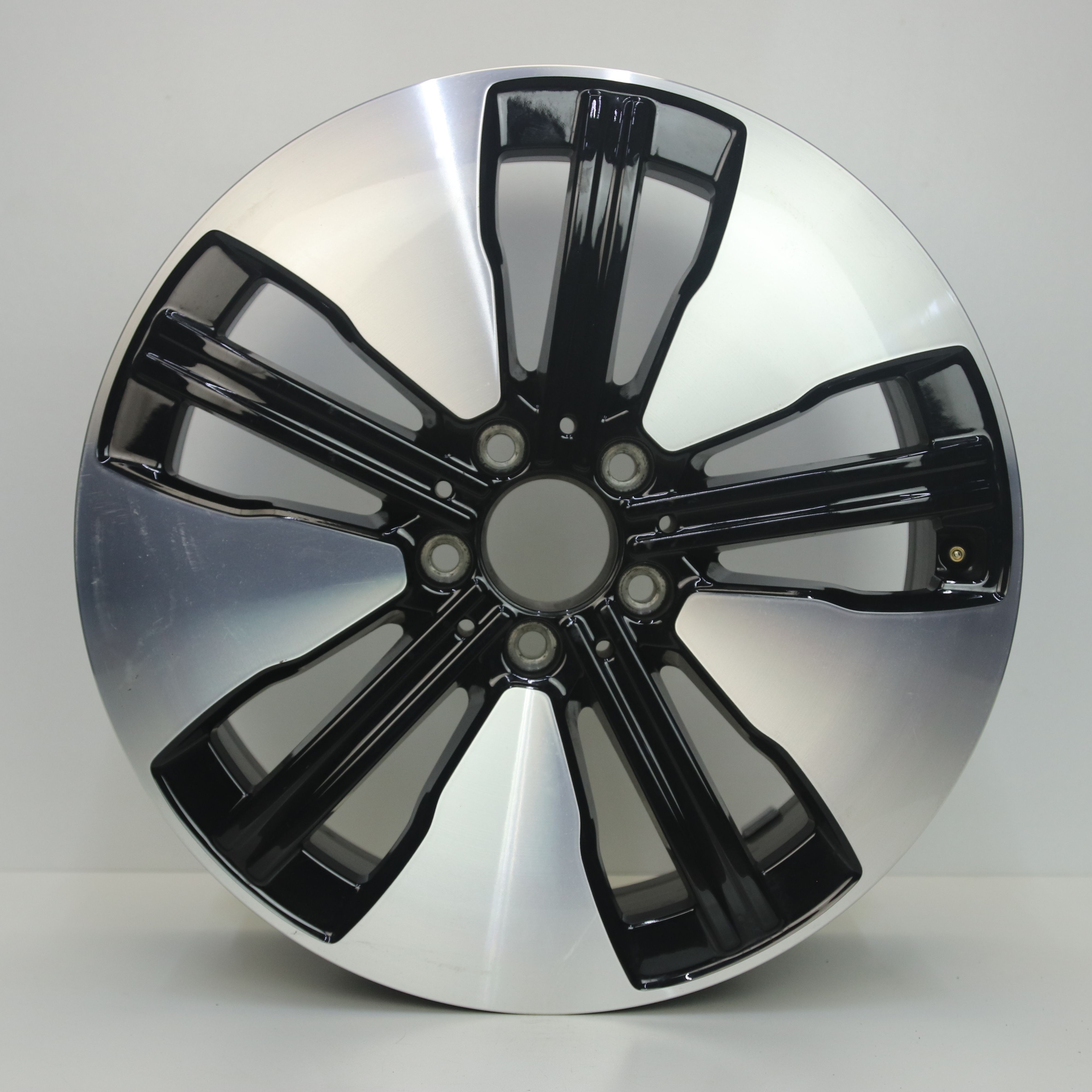 OS1007347 Originele 18 inch lichtmetalen Mercedes-Benz EQB-klasse velgen 7.50X18 5X112 ET53.5 NB66.60 Zwart gepolijst