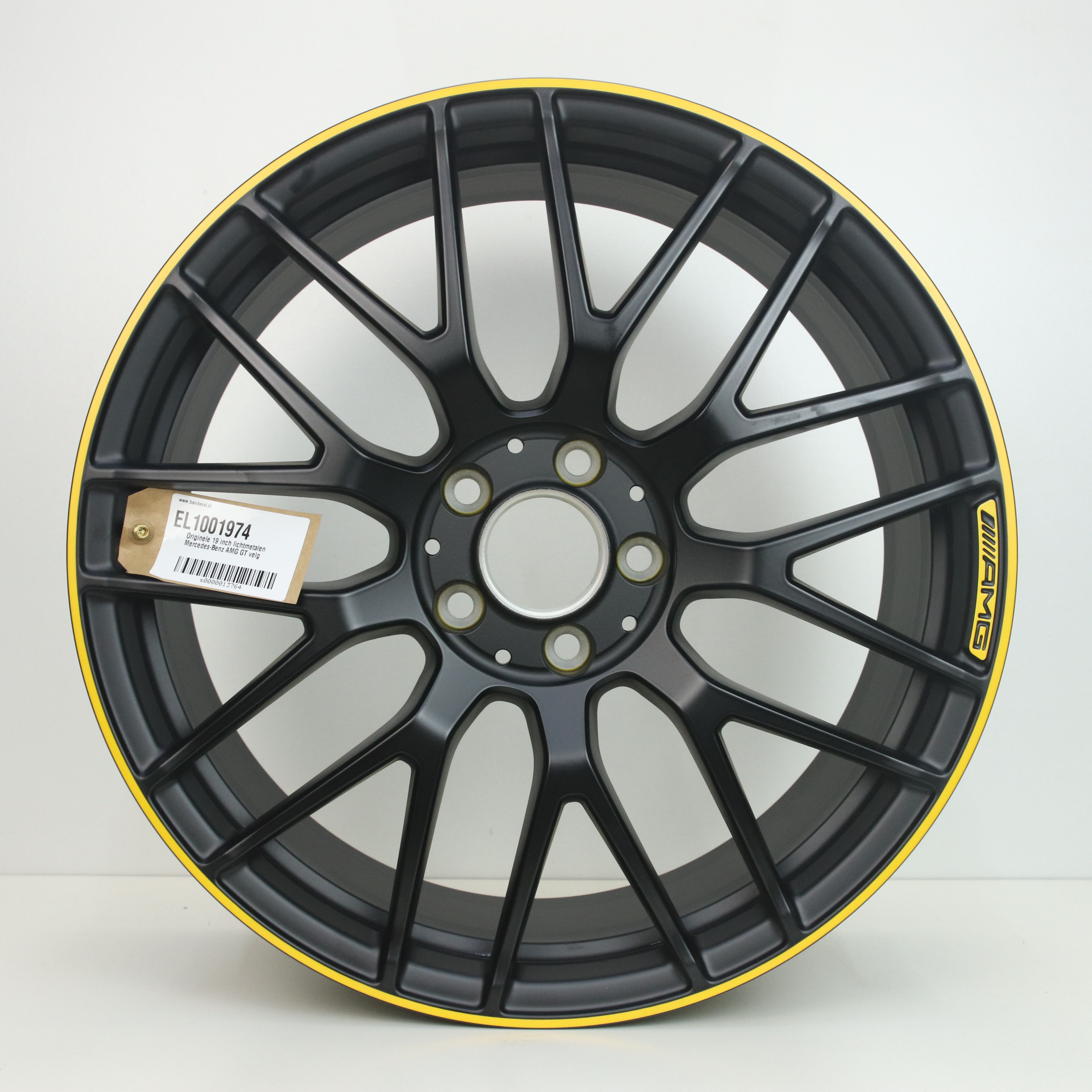 EL1001974 Originele 19 inch lichtmetalen Mercedes-Benz AMG GT velg 9.00X19 5X112 ET61.0 NB66.60 Mat zwart met gele rand