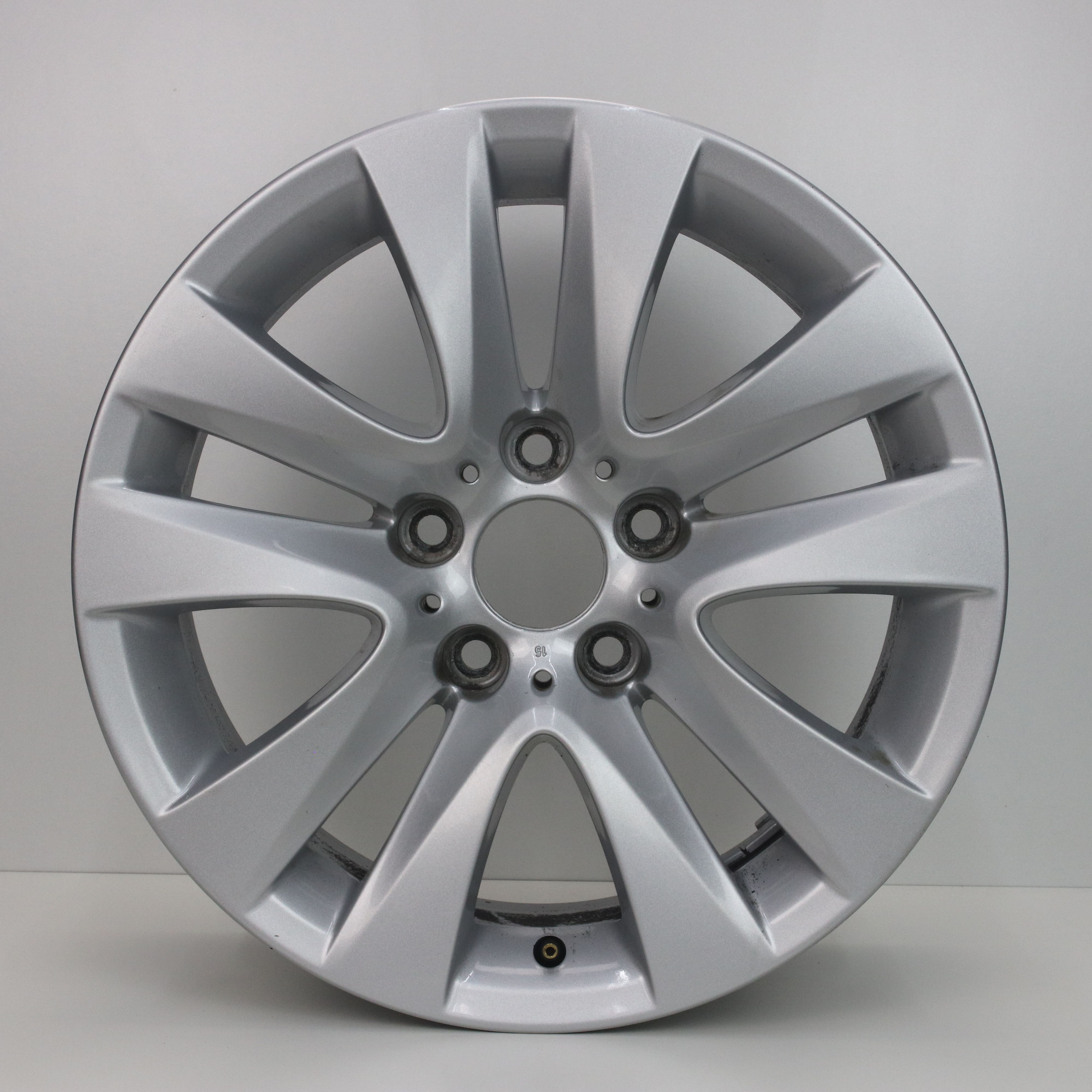 OS1002046 Originele 17 inch lichtmetalen BMW 3-serie styling 338 velgen 8.00X17 5X120 ET34.0 NB72.60 Zilver