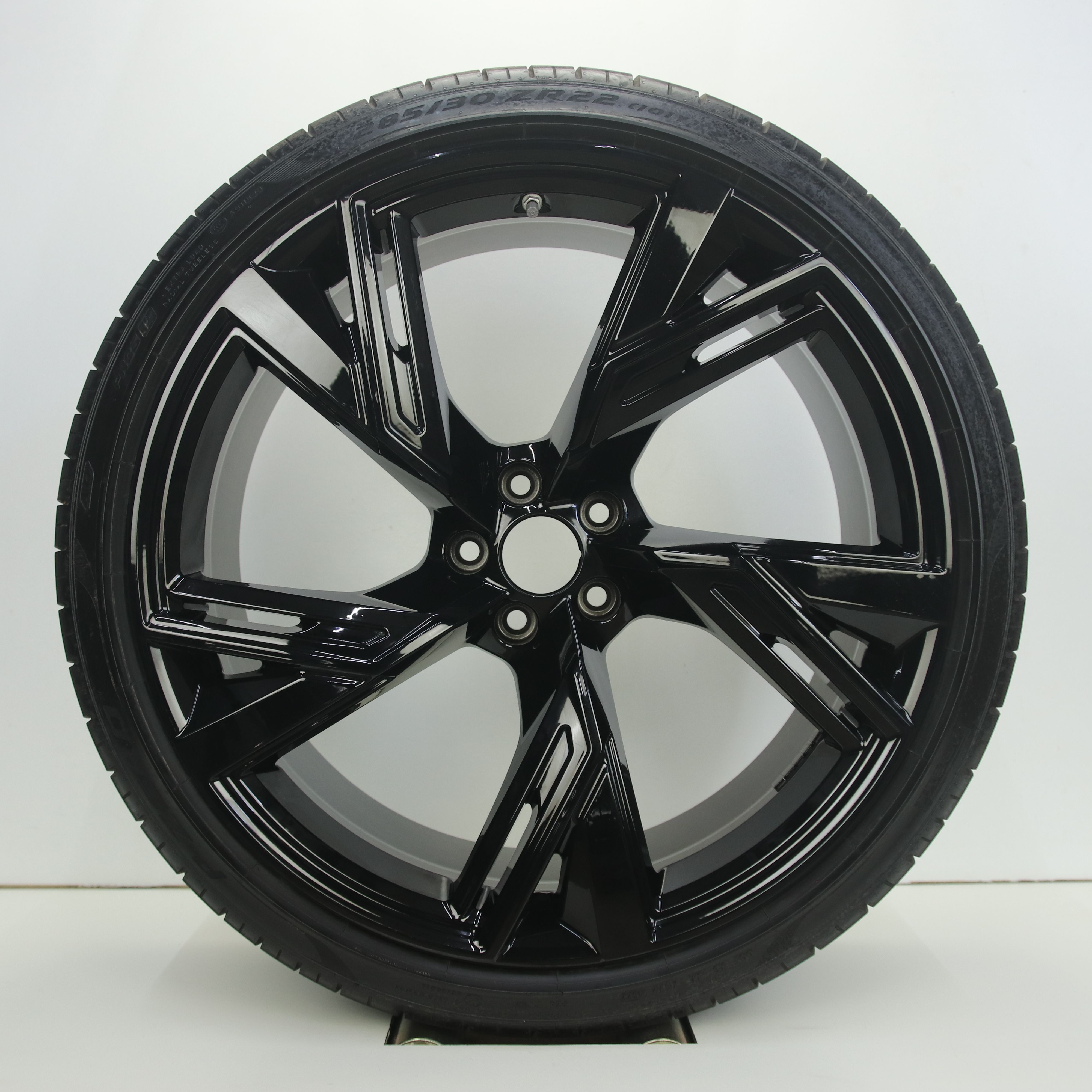 OS1007830 Originele 22 inch lichtmetalen Audi RS6 velgen 10.50X22 5X112 ET19.0 NB66.60 Zwart