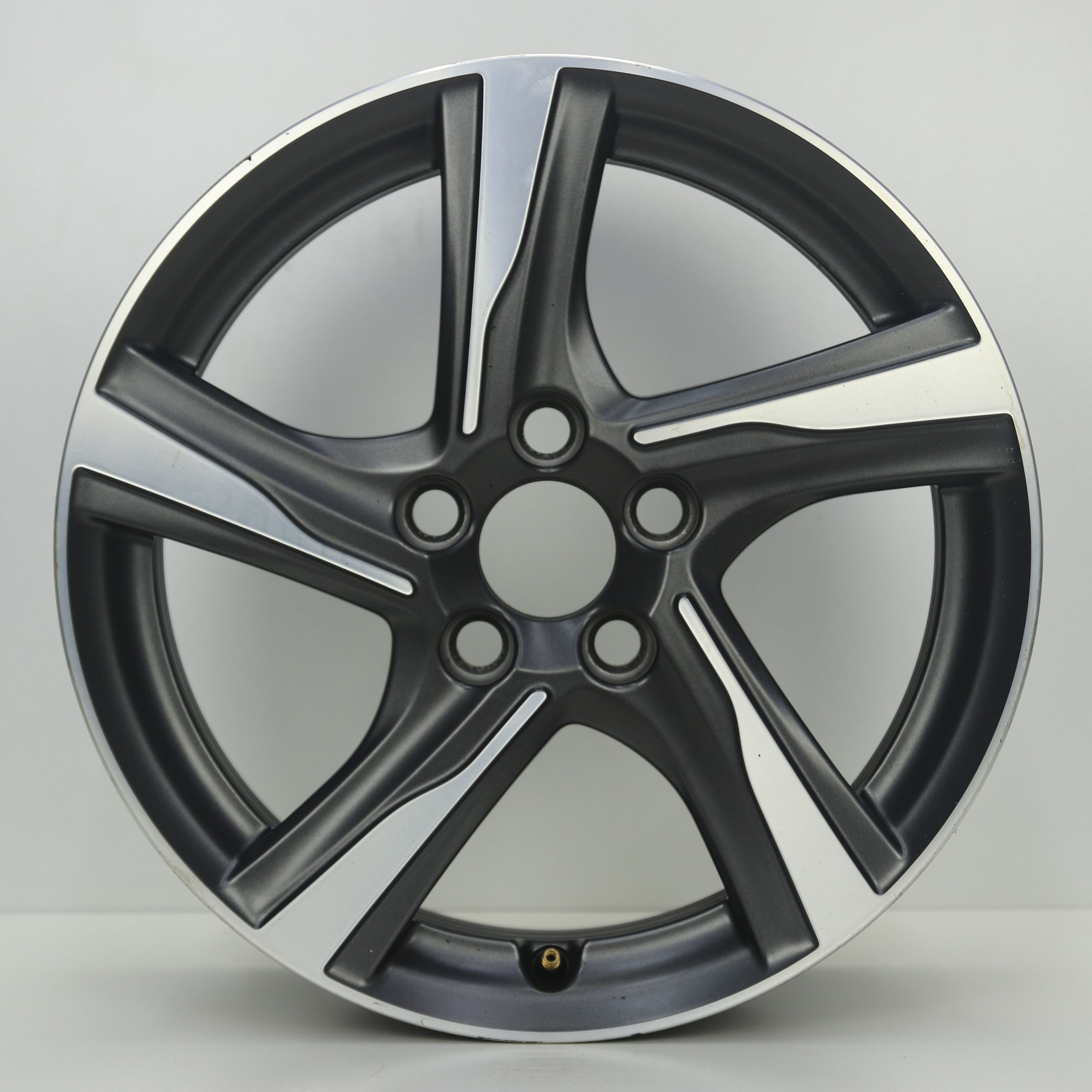 OS1007706 Originele 16 inch lichtmetalen Volvo V40 velgen 7.00X16 5X108 ET50.0 NB63.40 Antraciet Gepolijst