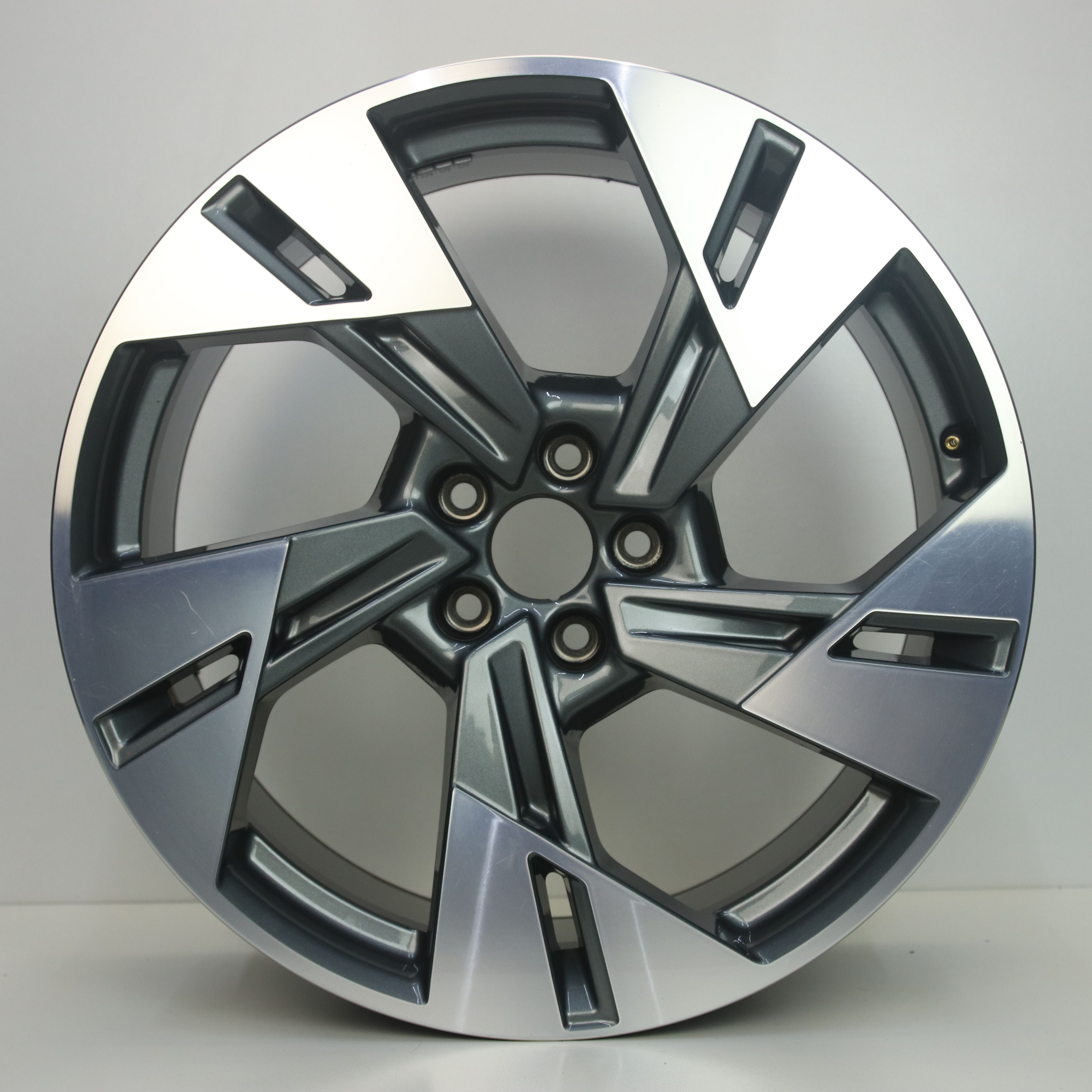 OS1007517 Originele 20 inch lichtmetalen Audi E-tron velgen 9.00X20 5X112 ET38.0 NB66.60 Antraciet gepolijst