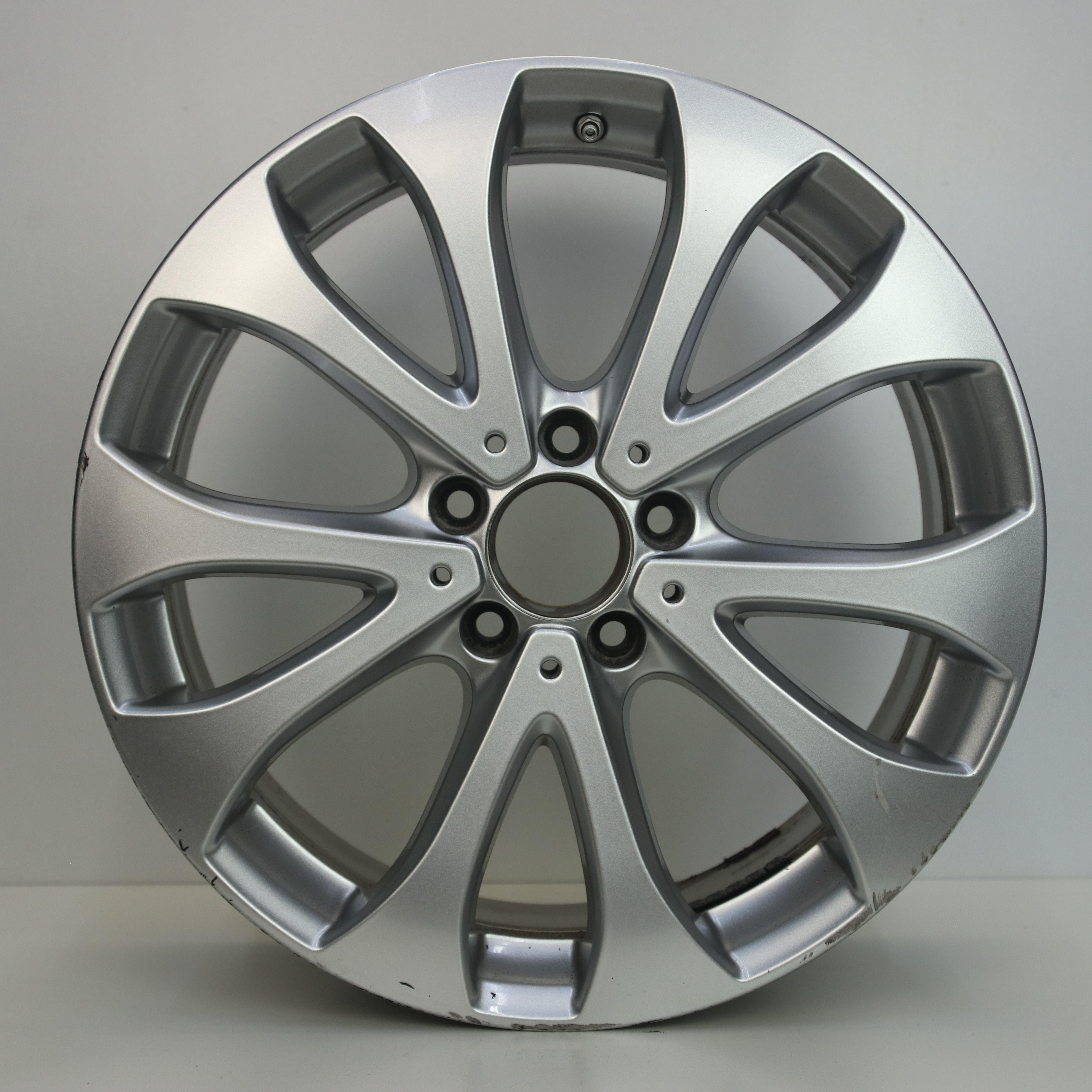 OS1006906 18 inch originele lichtmetalen Mercedes-Benz E-klasse W213 velg 8.00X18 5X112 ET43.0 NB66.60 Zilver