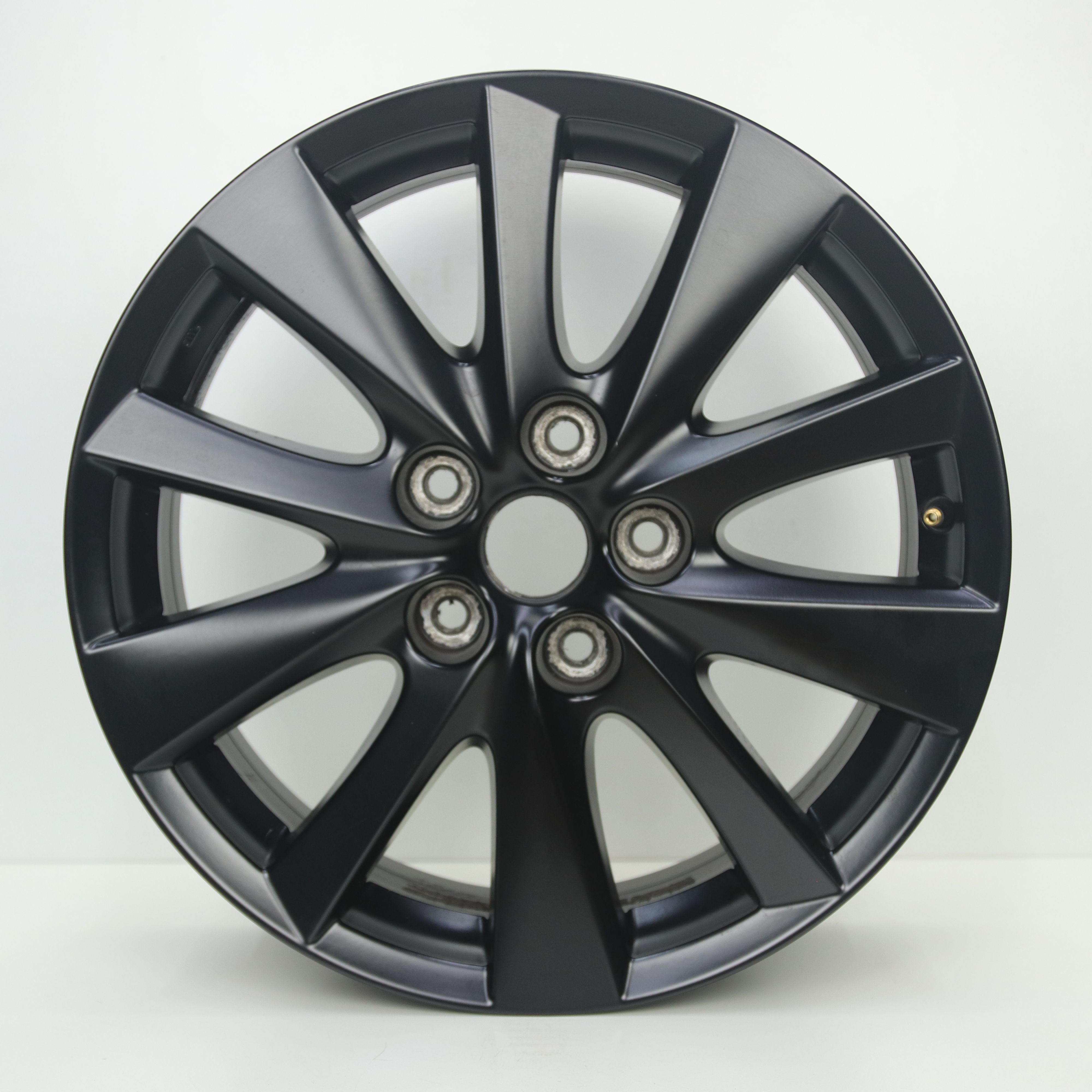 IN1003078 Originele 17 inch lichtmetalen Mazda CX-5 velgen 7.00X17 5X114.3 ET50.0 NB67.10 Mat zwart