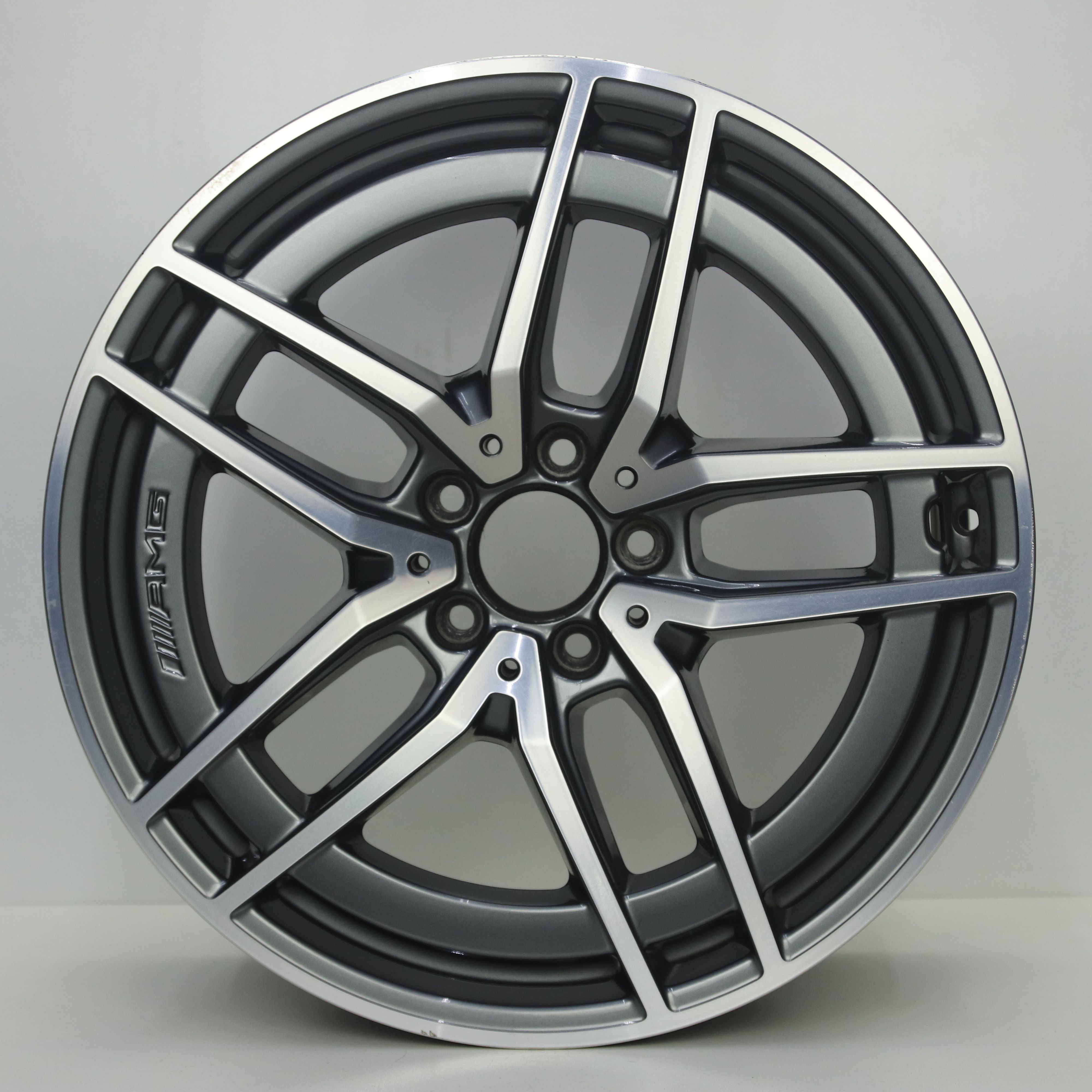 OS1007661 Originele 19 inch lichtmetalen Mercedes-Benz E-klasse AMG velgen (Breedset) 8.00X19 5X112 ET20.0 NB66.60 Antraciet Gepolijst