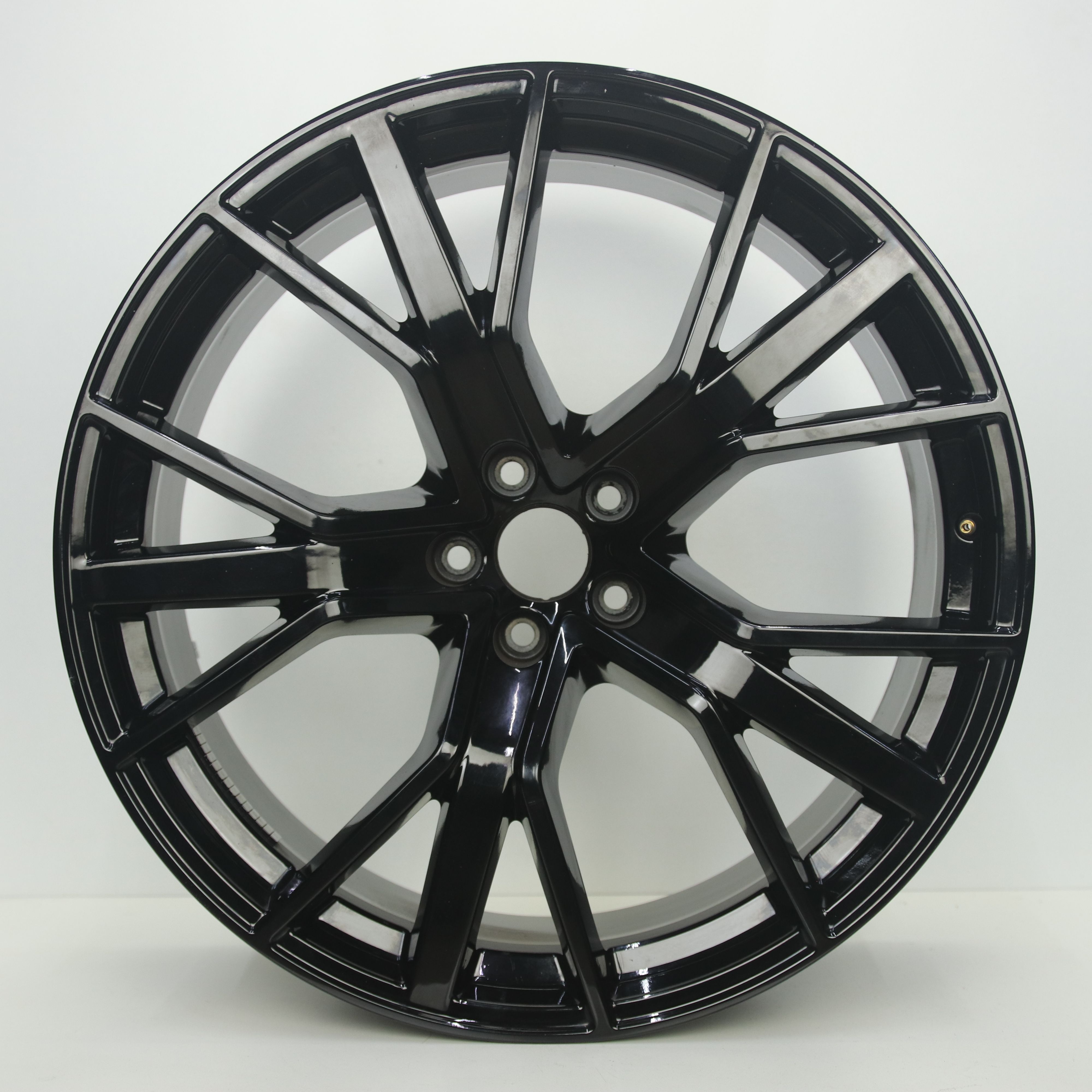 OS1007734 Originele 22 inch lichtmetalen Audi Q7 velgen 10.00X22 5X112 ET26.0 NB66.60 Zwart gepolijst