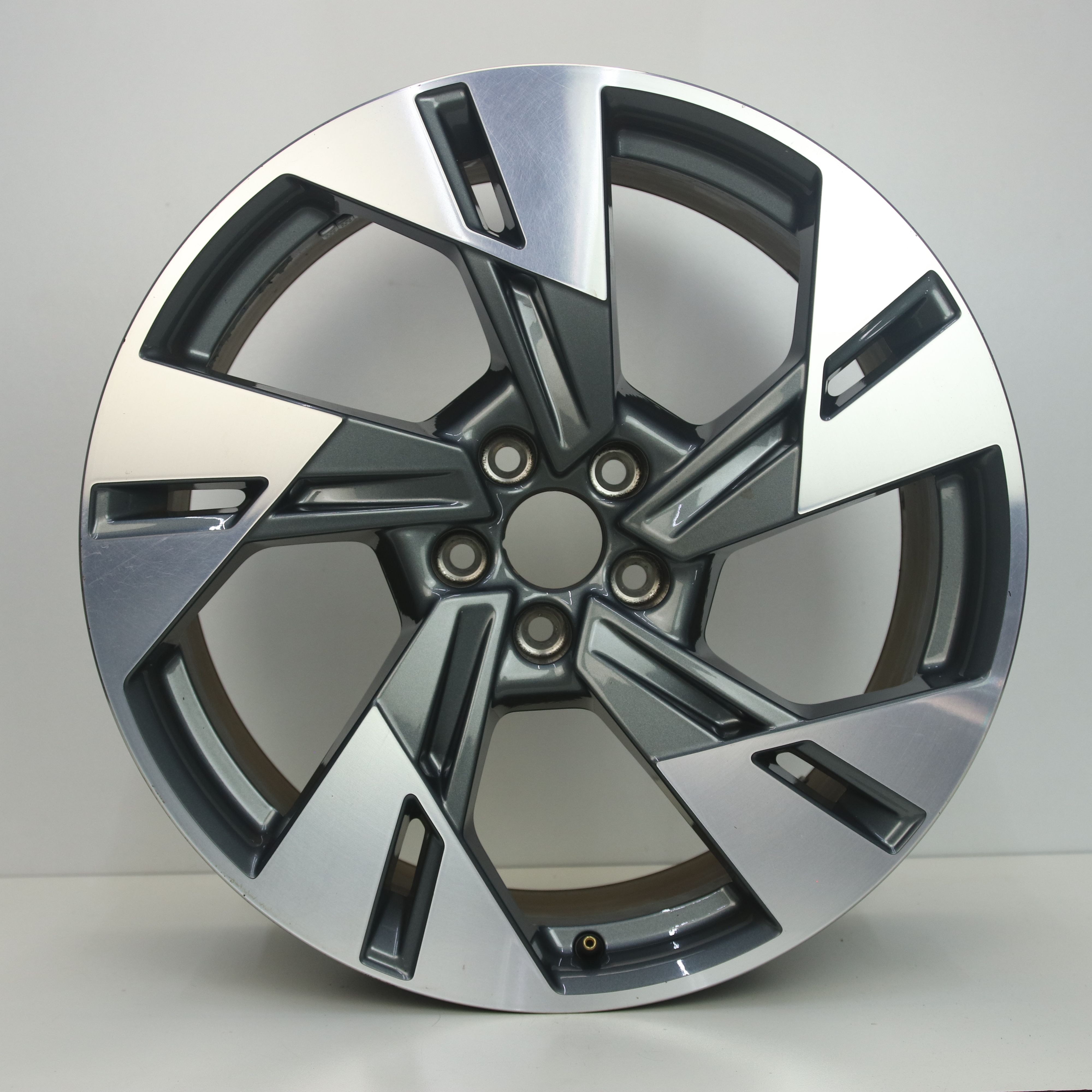 IN1002973 Originele 20 inch lichtmetalen Audi E-tron velgen 9.00X20 5X112 ET38.0 NB66.60 Antraciet gepolijst