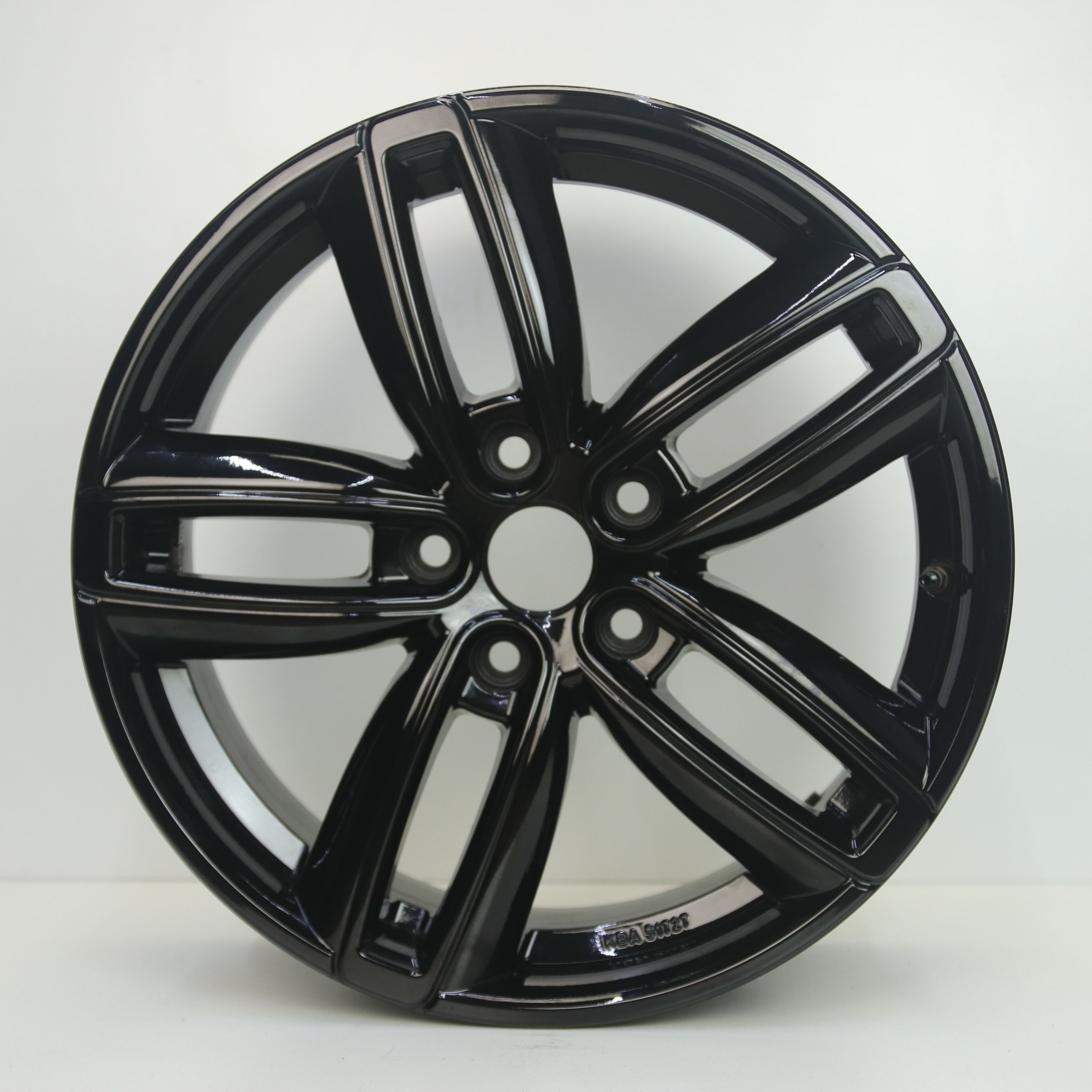 IN1003048 Set 17 inch lichtmetalen GMP Diva velgen 7.50X17 5X112 ET50.0 NB66.60 Zwart