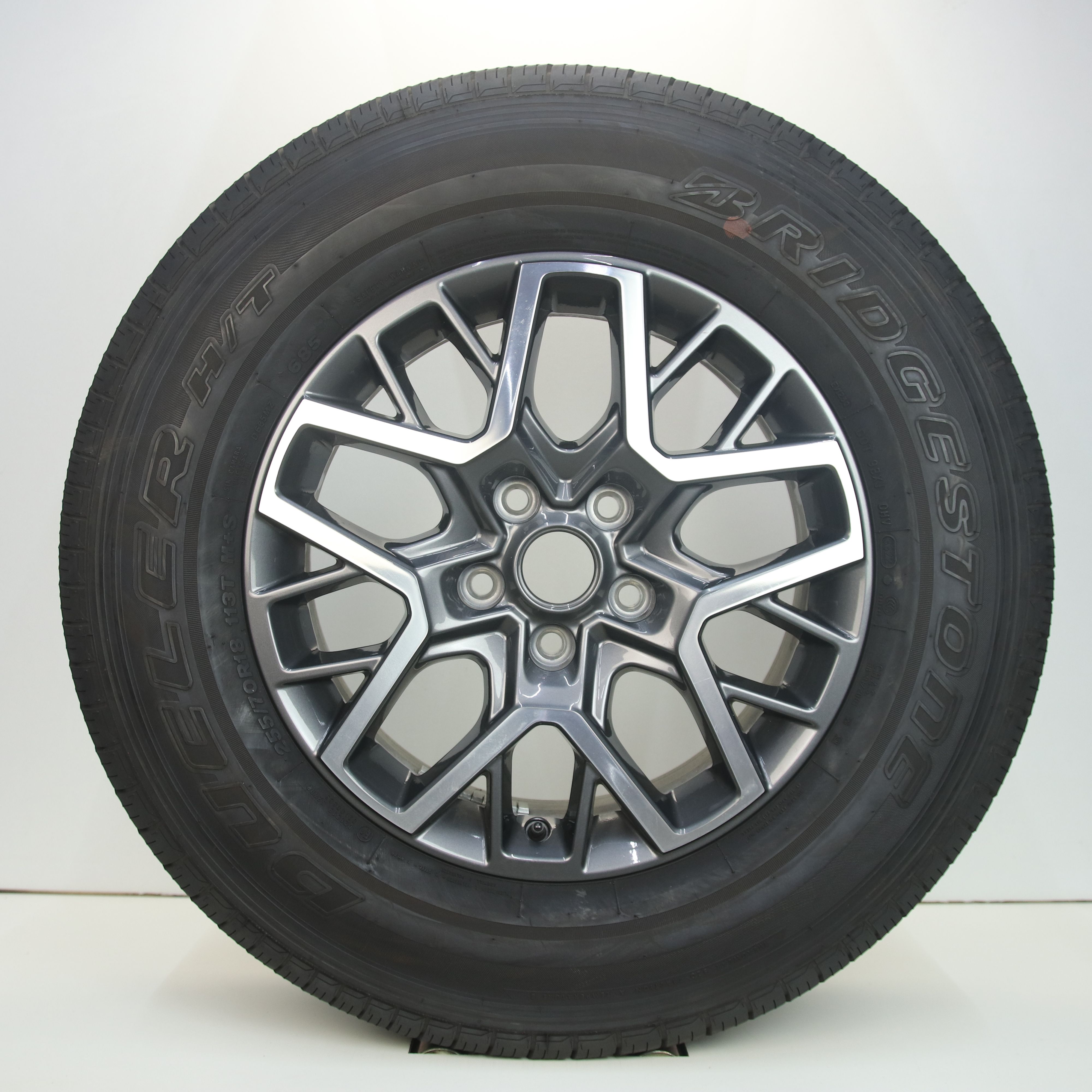 OSC1000881 Originele 18 inch lichtmetalen Jeep Wrangler velgen 7.50X18 5X127 ET44.5 NB71.50 Antraciet gepolijst