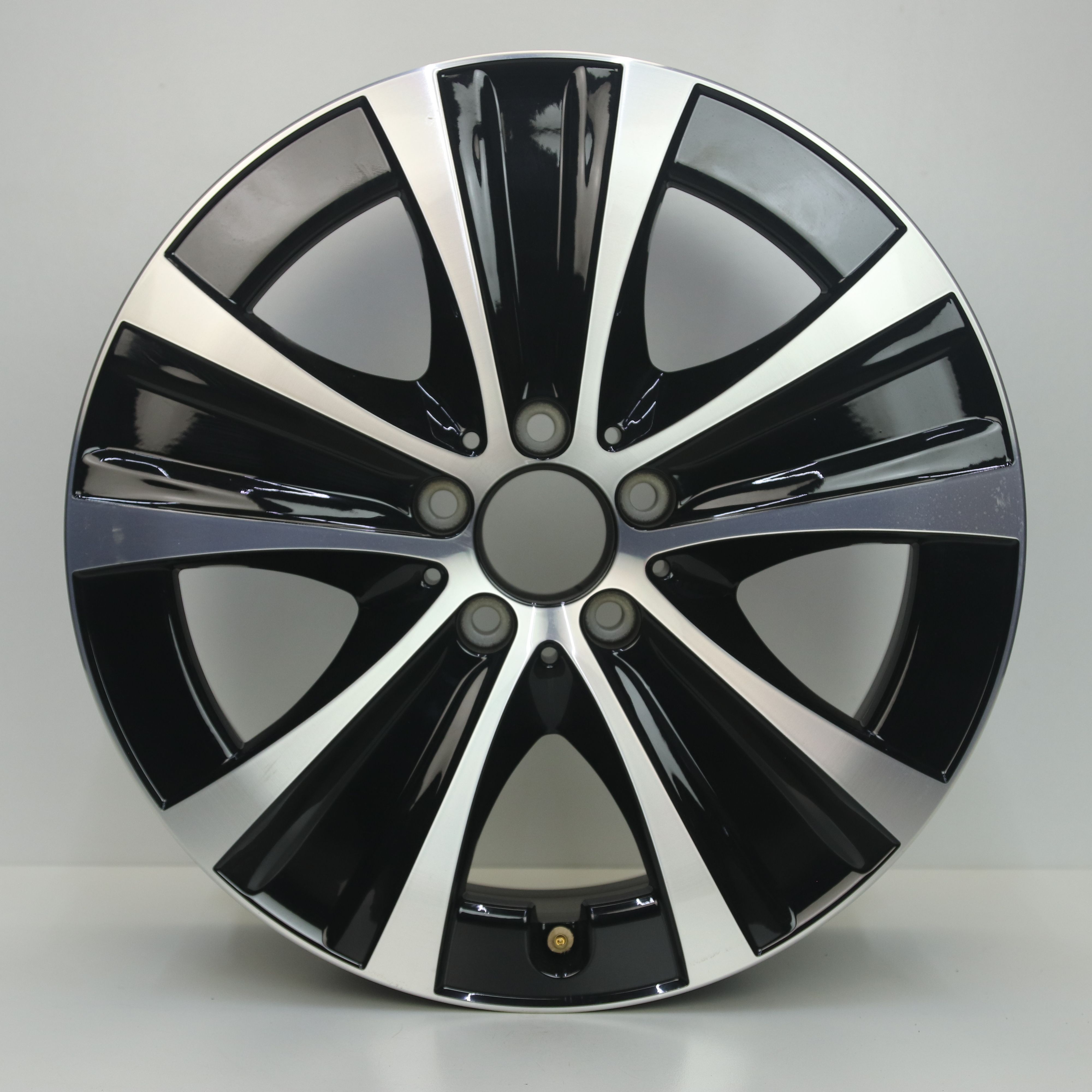 OS1007350 Originele 18 inch lichtmetalen Mercedes-Benz E-klasse velgen 8.00X18 5X112 ET43.0 NB66.60 Zwart gepolijst