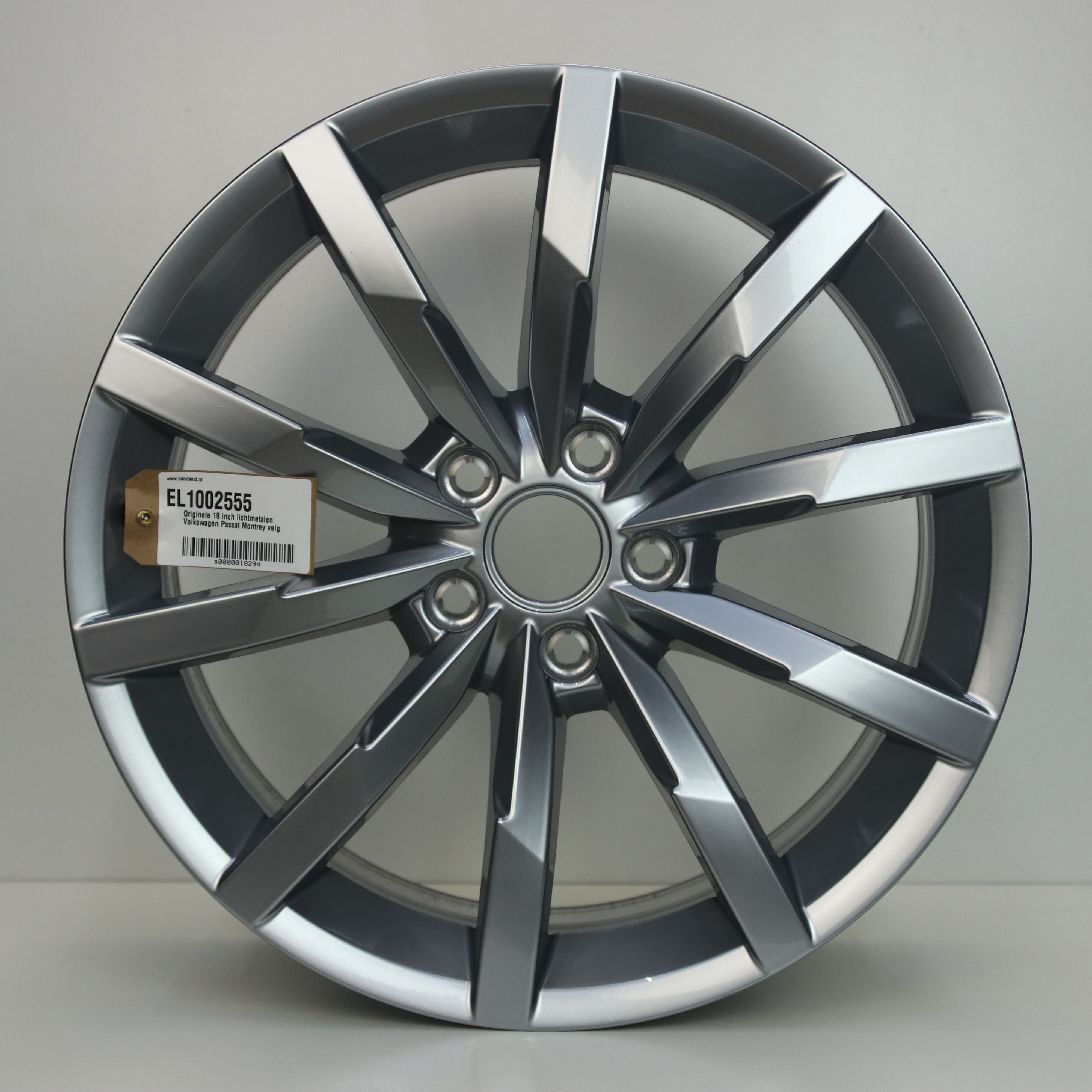 EL1002555 Originele 18 inch lichtmetalen Volkswagen Passat Montrey velg 8.00X18 5X112 ET44.0 NB57.10 Antraciet