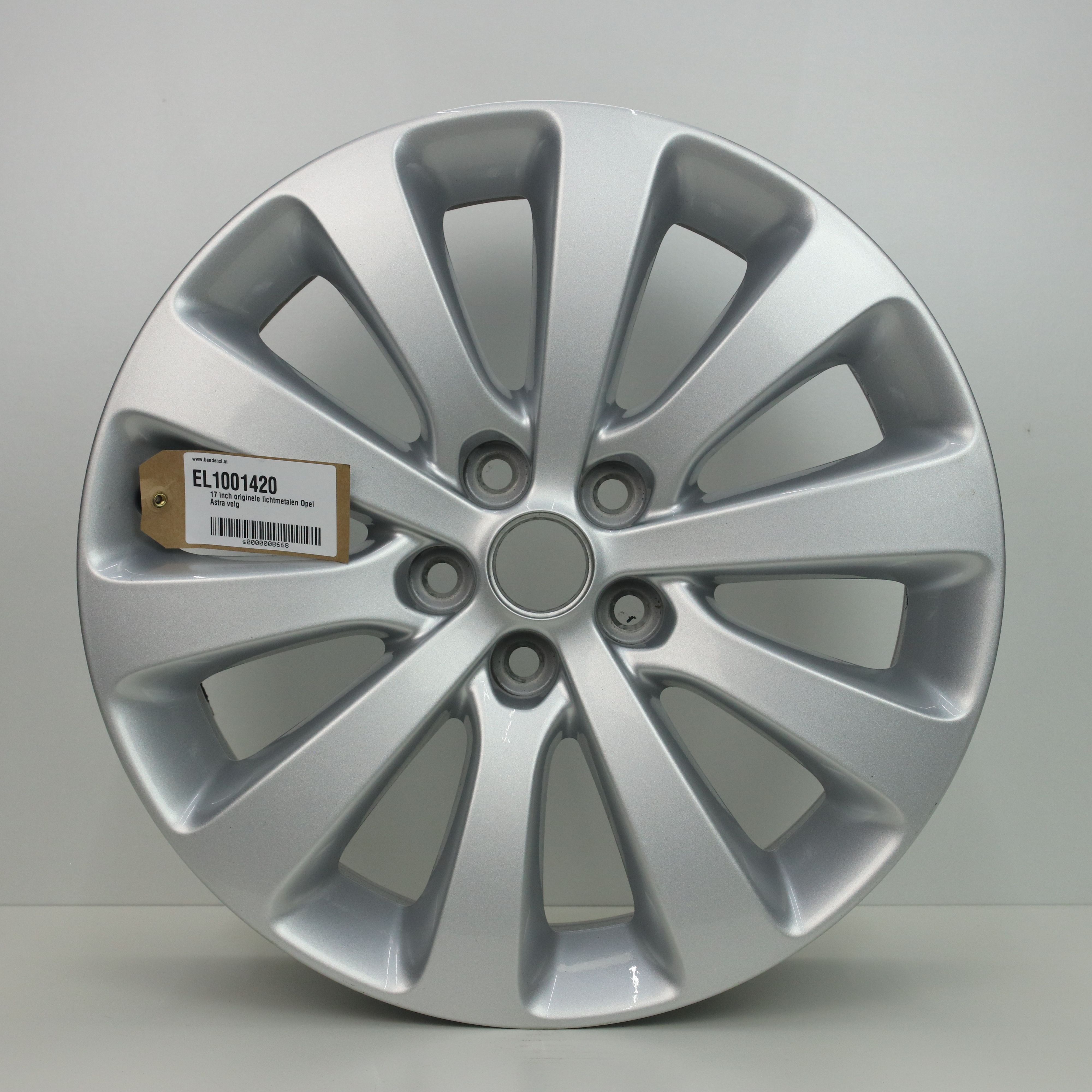 EL1001420 17 inch originele lichtmetalen Opel Astra velg 7.00X17 5X105 ET42.0 NB56.60 Zilver