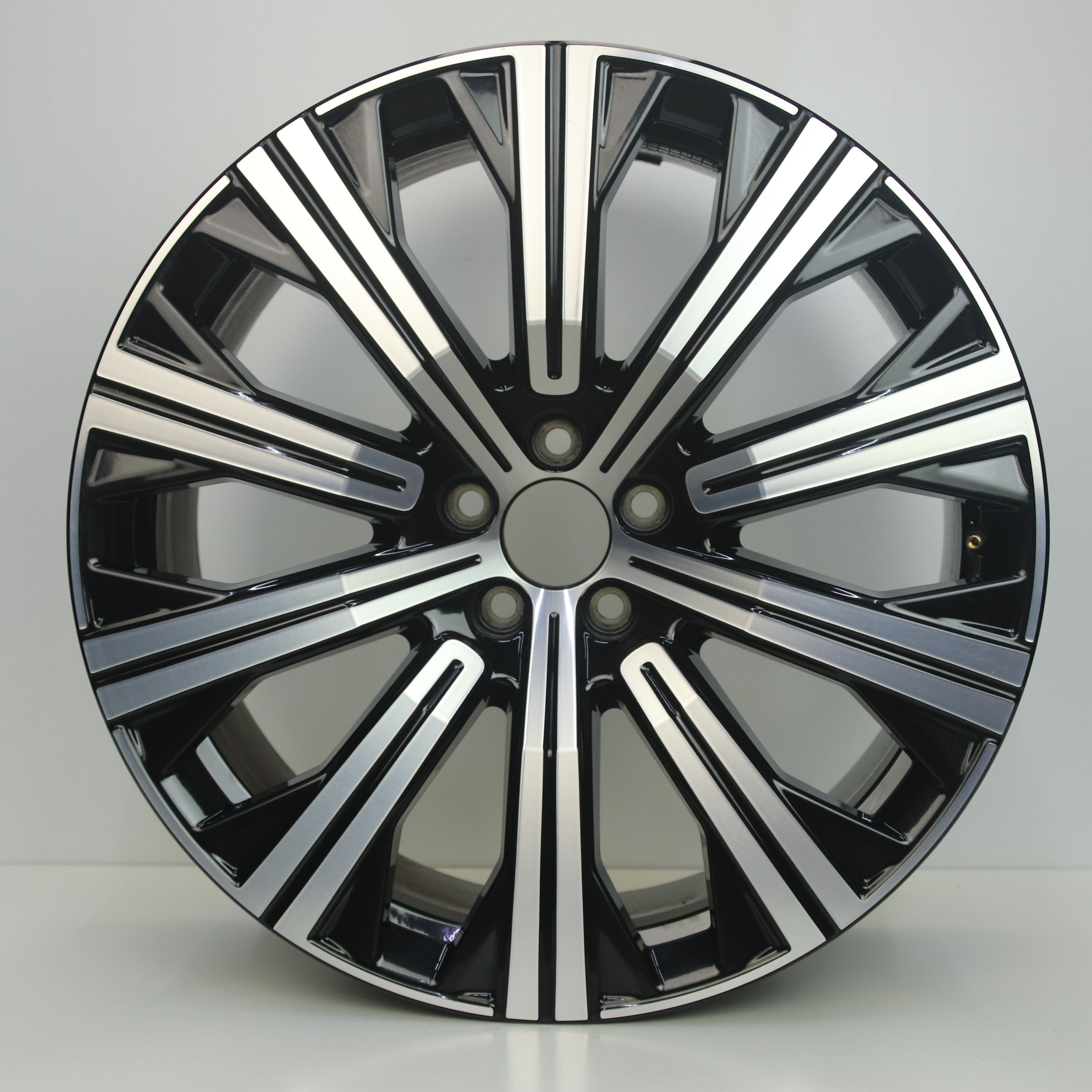 OS1007225 Originele 20 inch lichtmetalen Volvo XC90 velgen 9.00X20 5X108 ET38.5 NB63.40 Zwart gepolijst